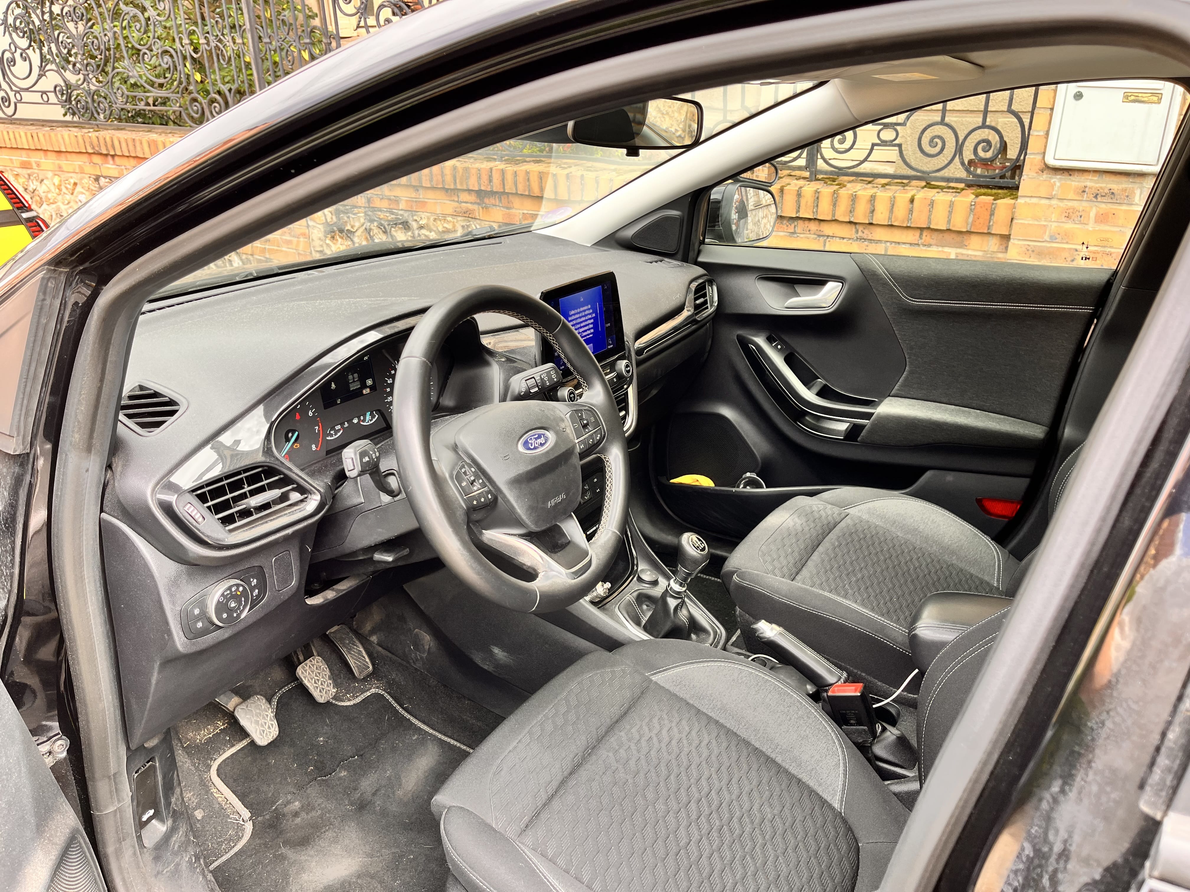 Ford Puma avec Régulateur de vitesse