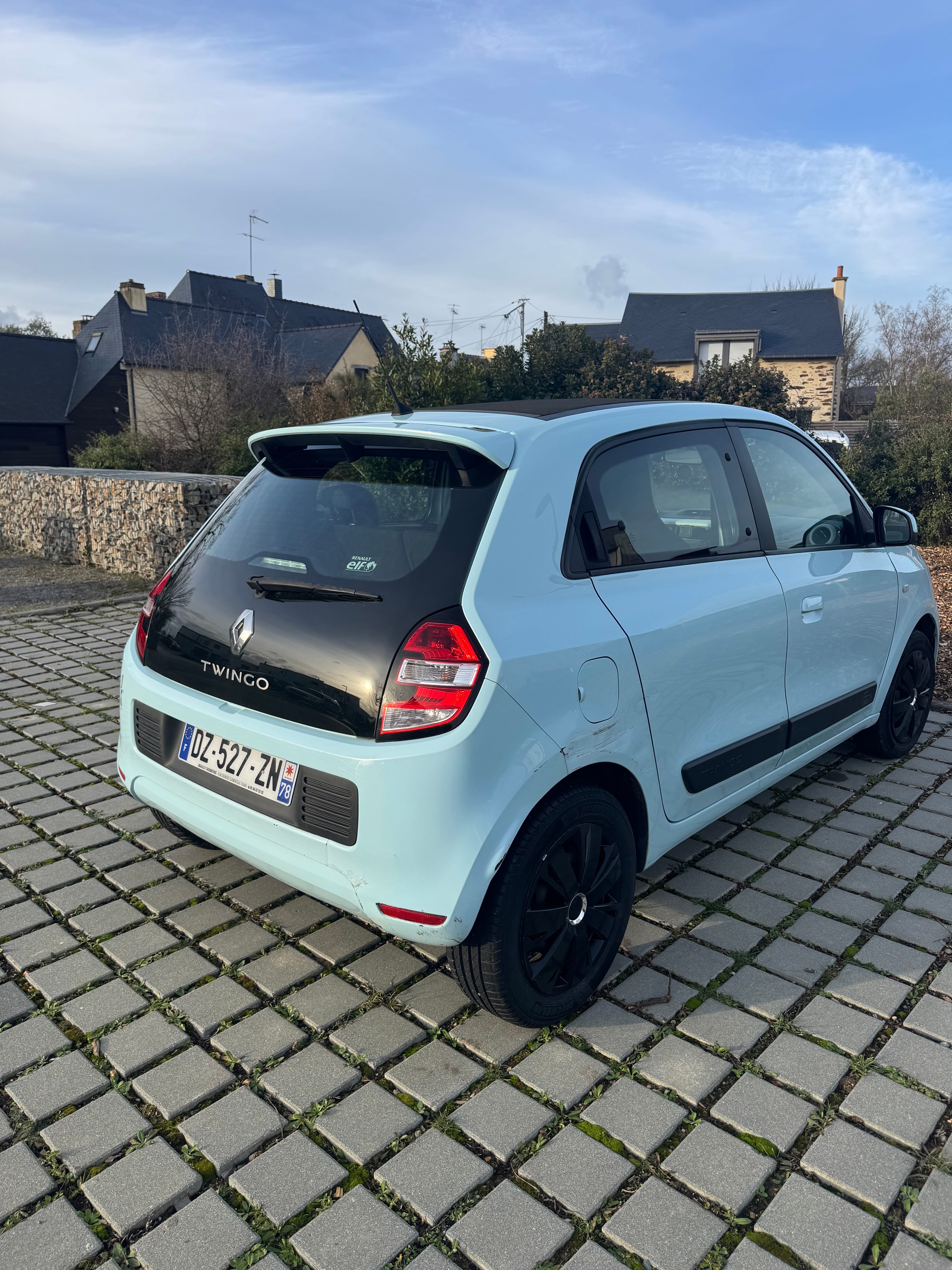 Renault Twingo III avec Entrée audio / iPod