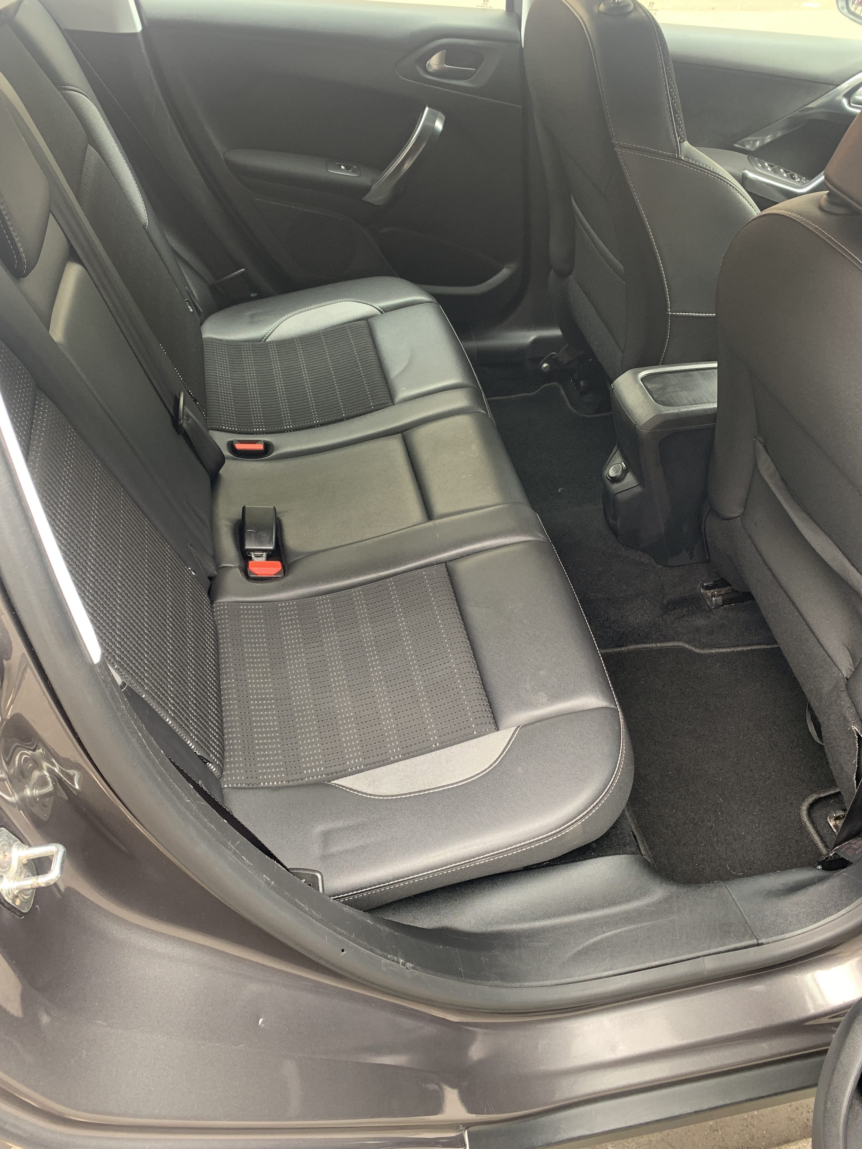 Peugeot 2008 avec Quatre roues motrices