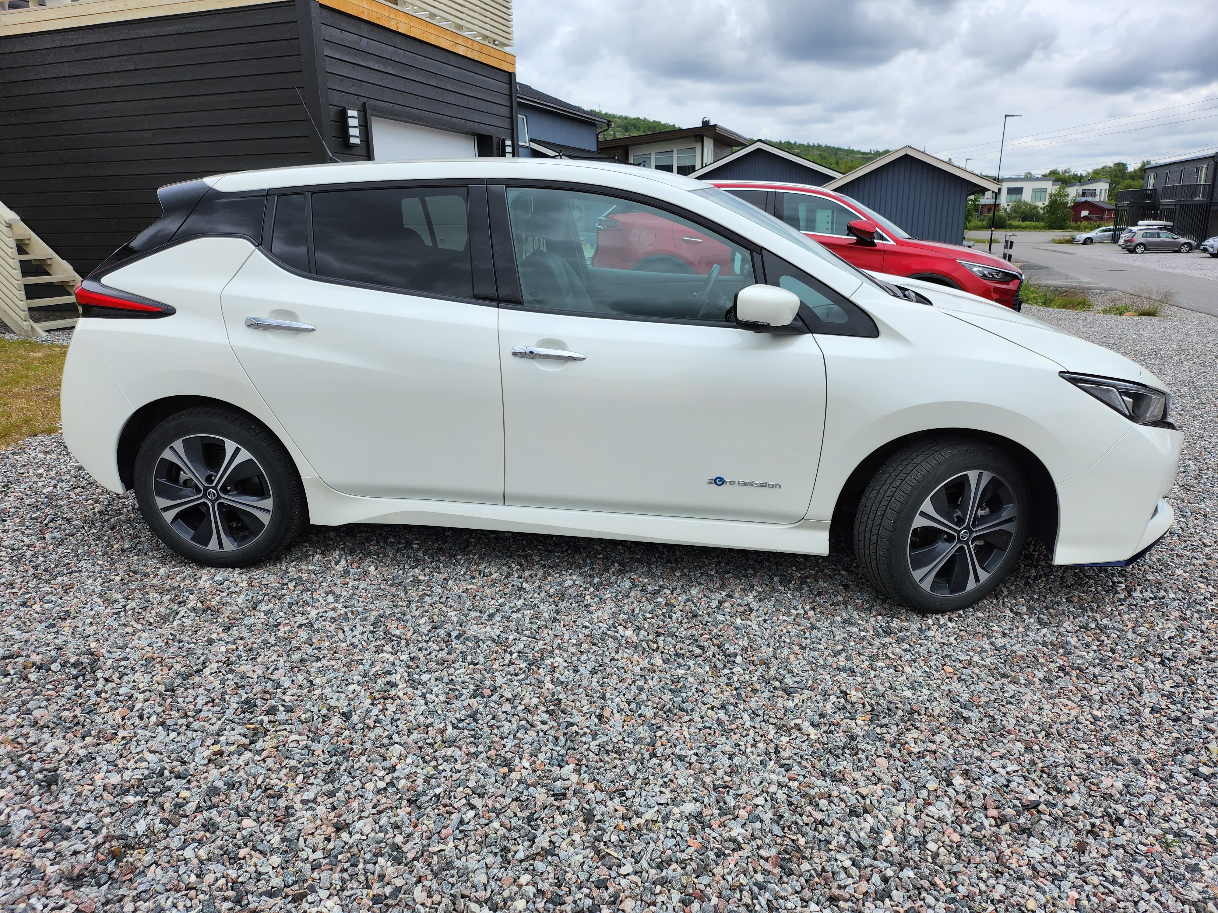 Nissan Leaf med Babysete