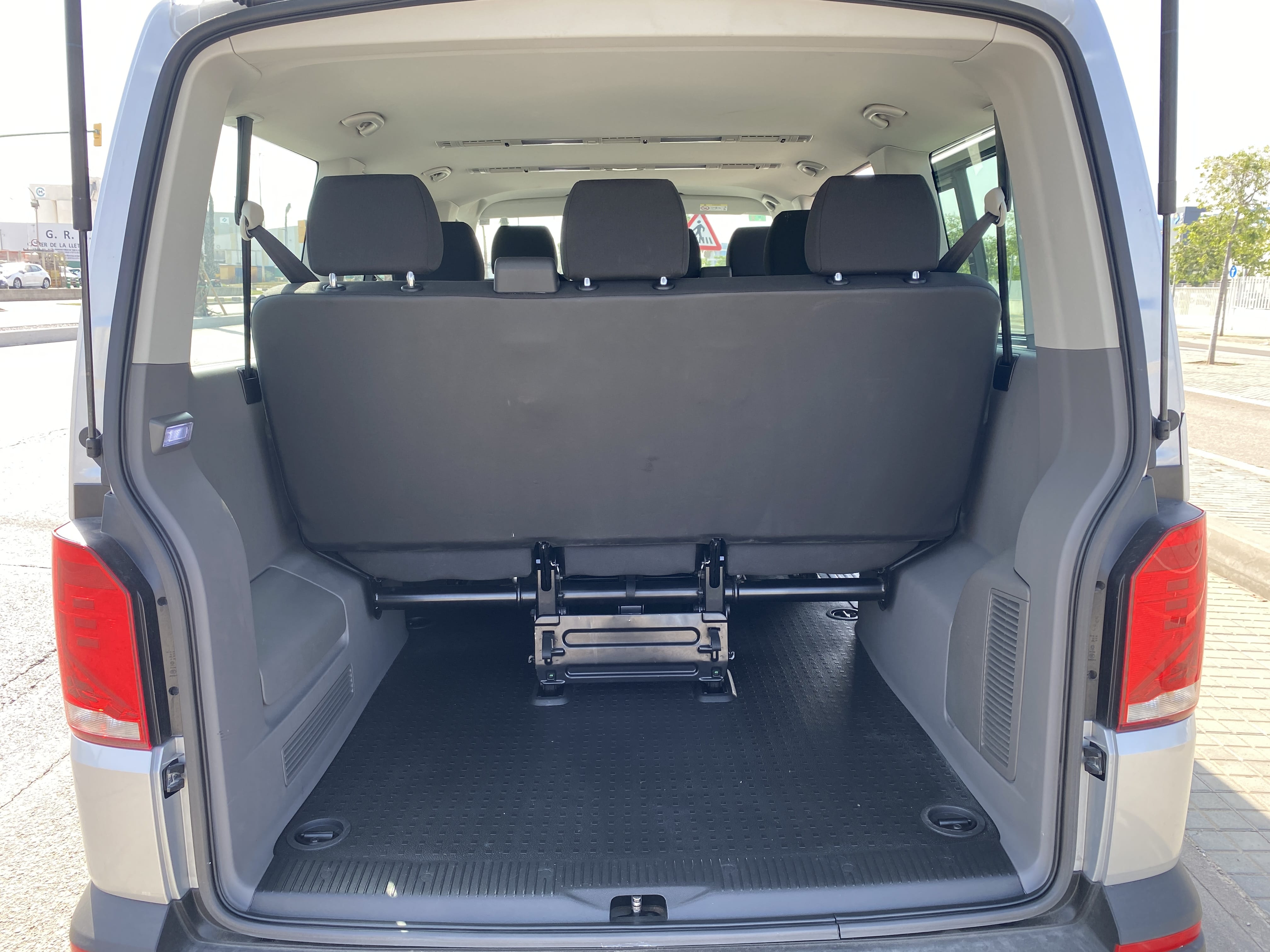 Volkswagen Caravelle con GPS
