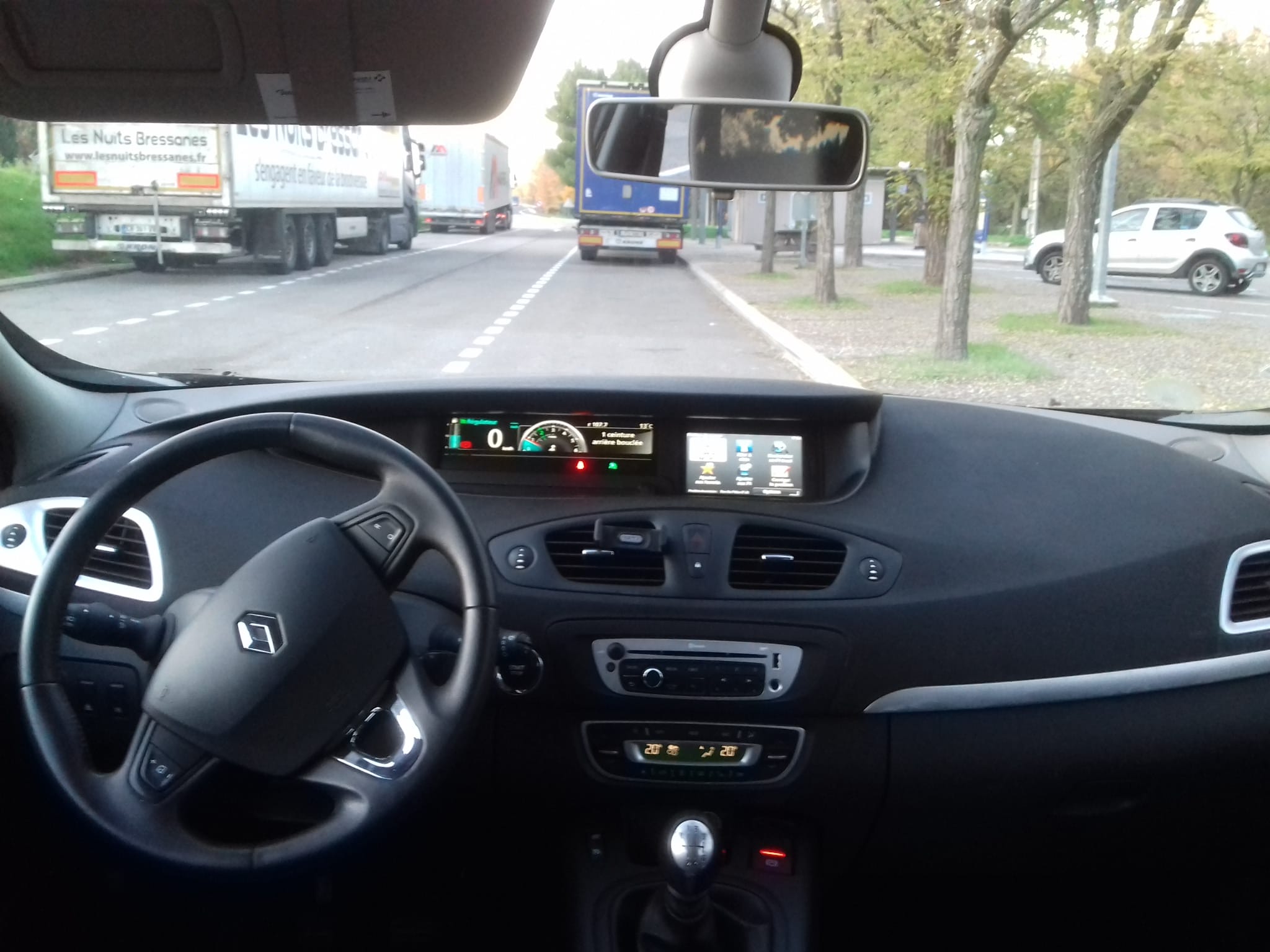 Renault Grand Scenic avec Régulateur de vitesse