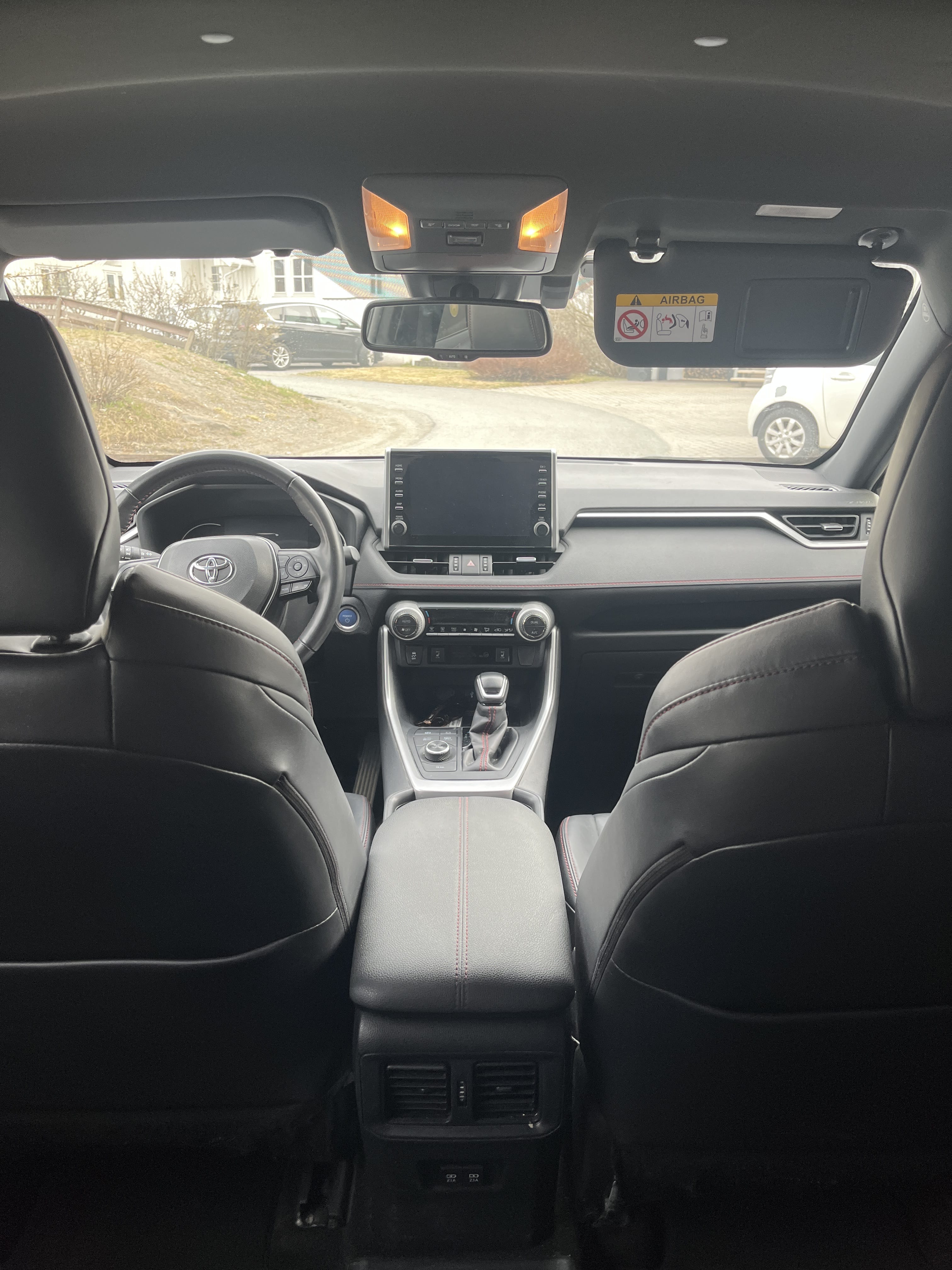 Toyota RAV 4 Hybrid with Four-wheel drive