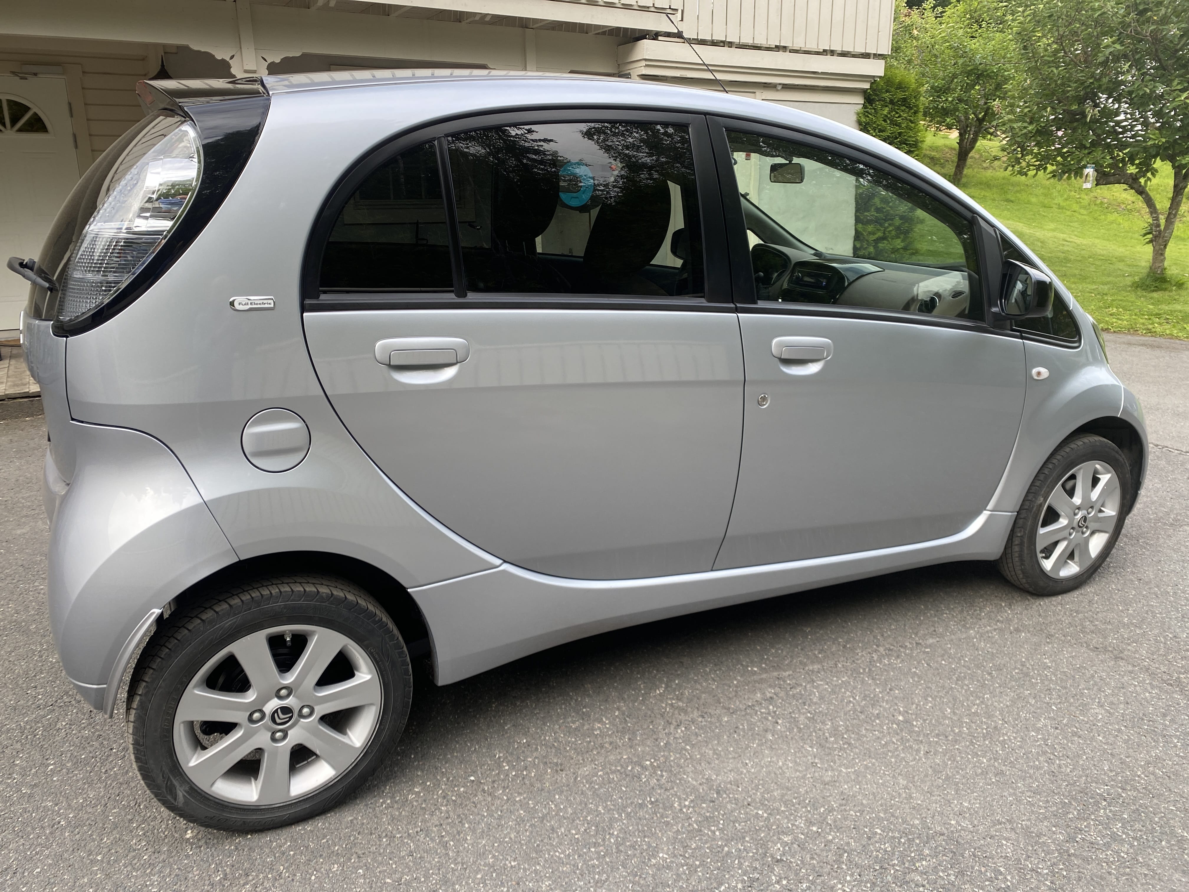 Citroen C-Zero Veldig lettkjørt, liten, med ryggekamera med Vinterdekk