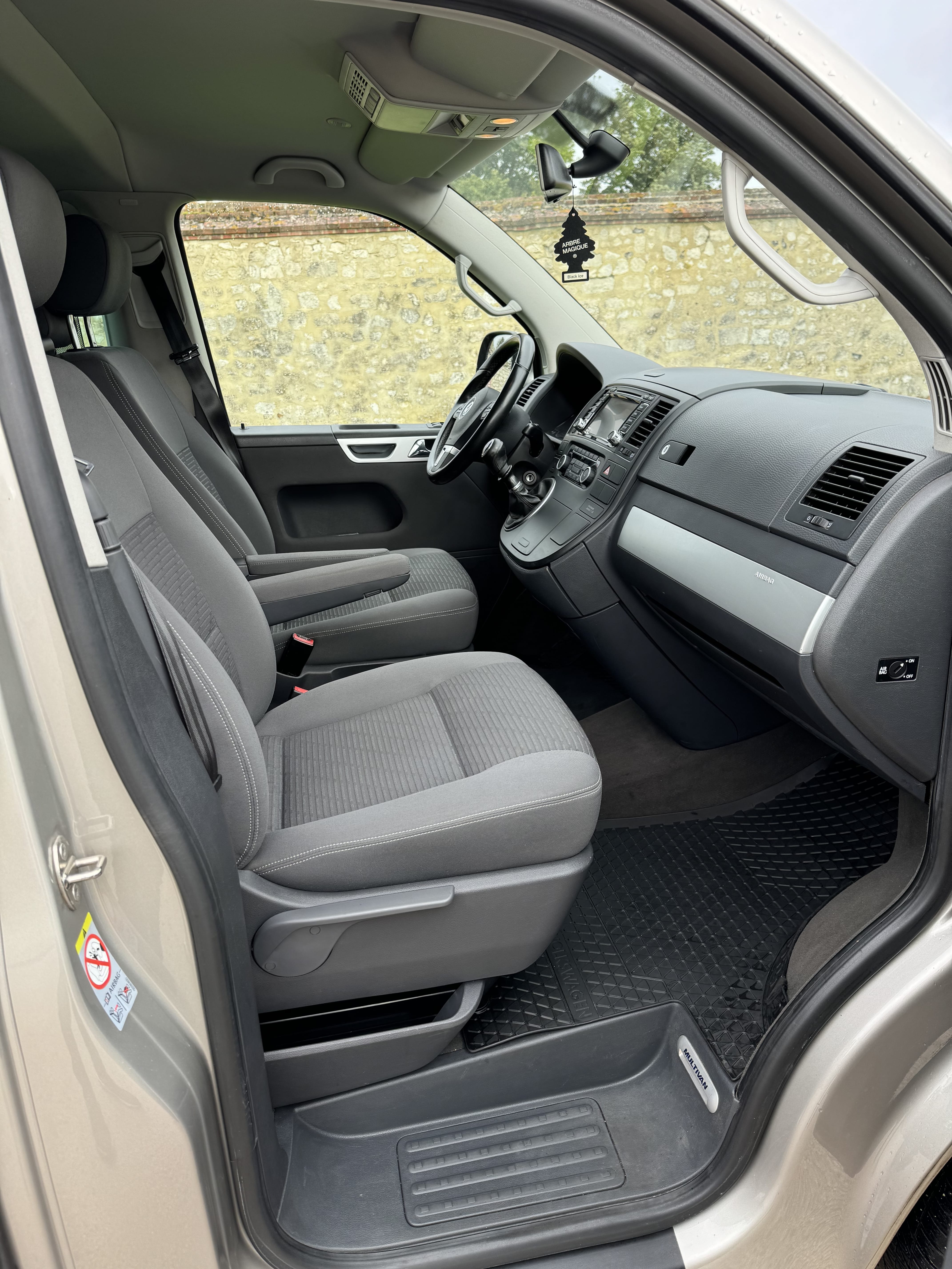 Volkswagen Multivan avec Attelage