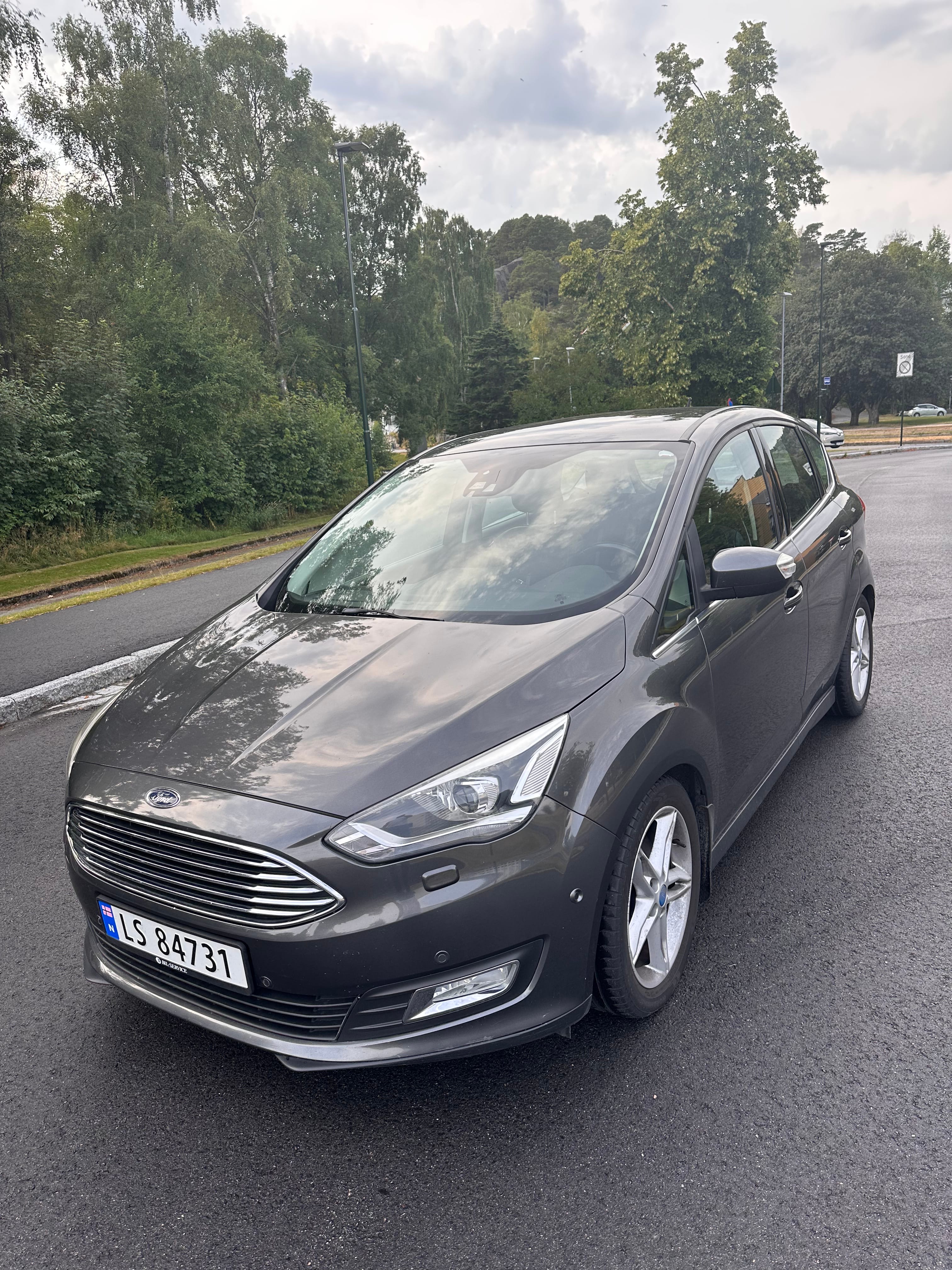 Ford C-Max 1.5 Bensin automat Titanium X tilhengerfeste med Aircondition