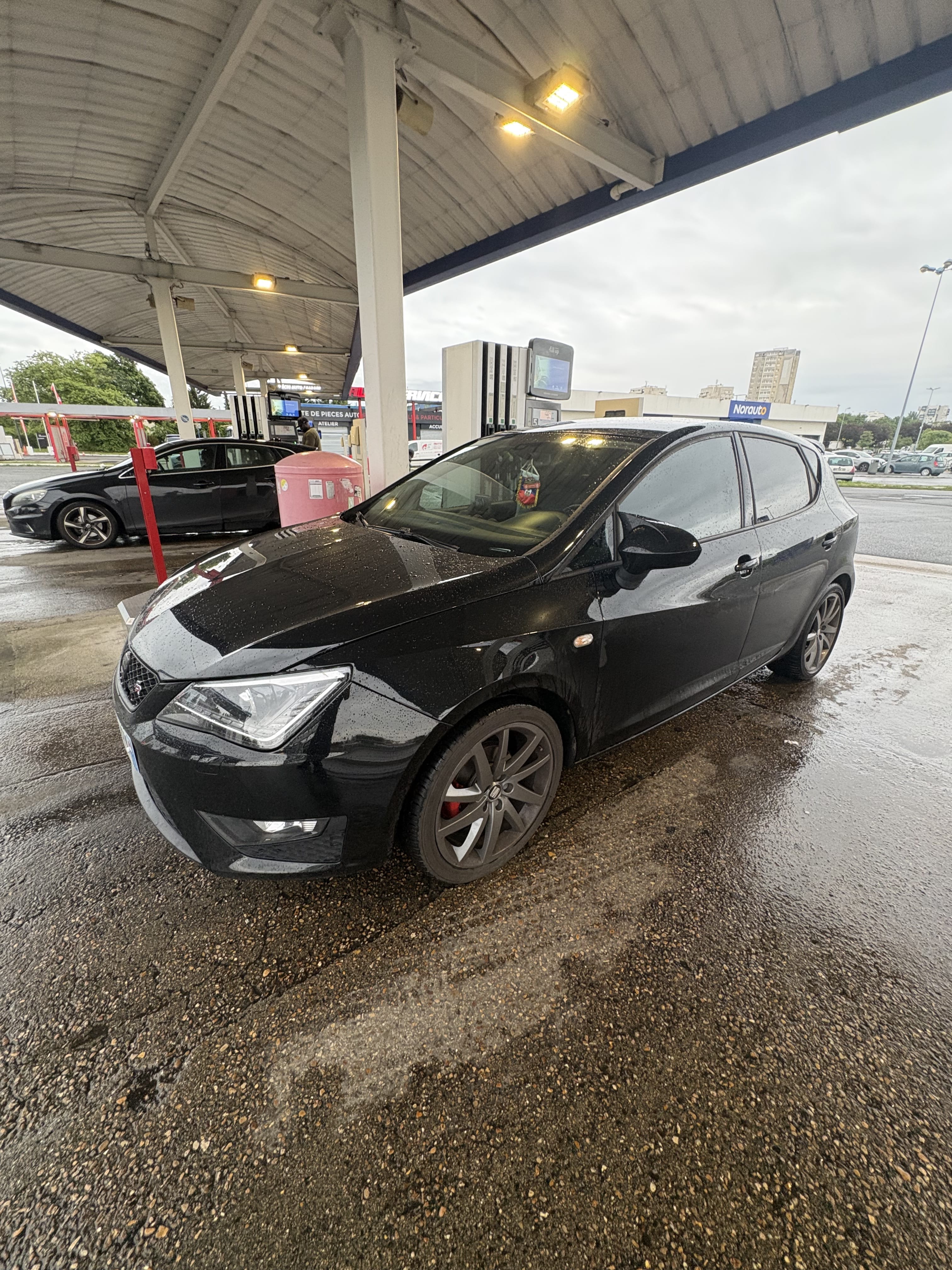 Seat Ibiza, 2015, Essence 95
