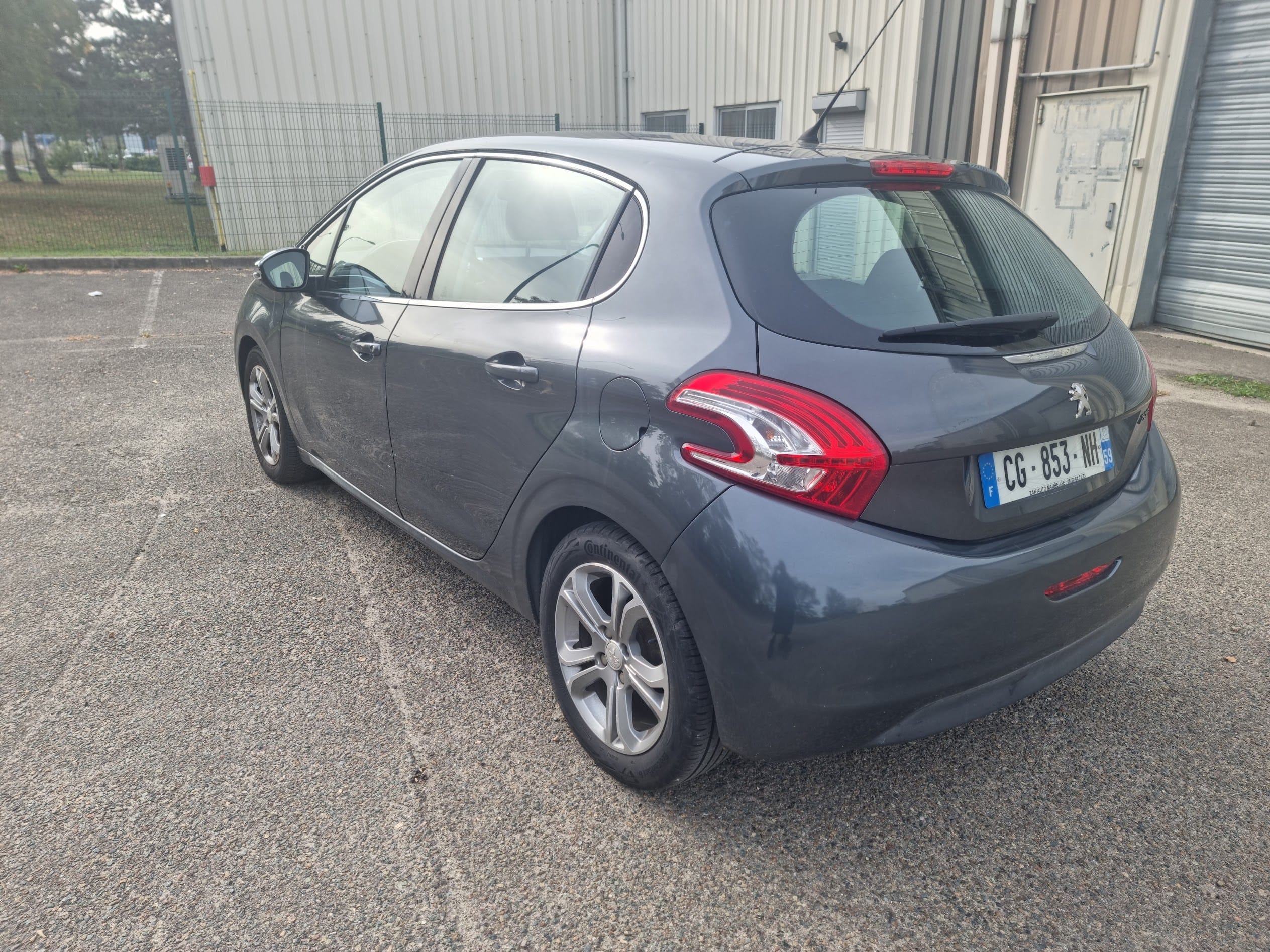Peugeot 208 1.4 HDI