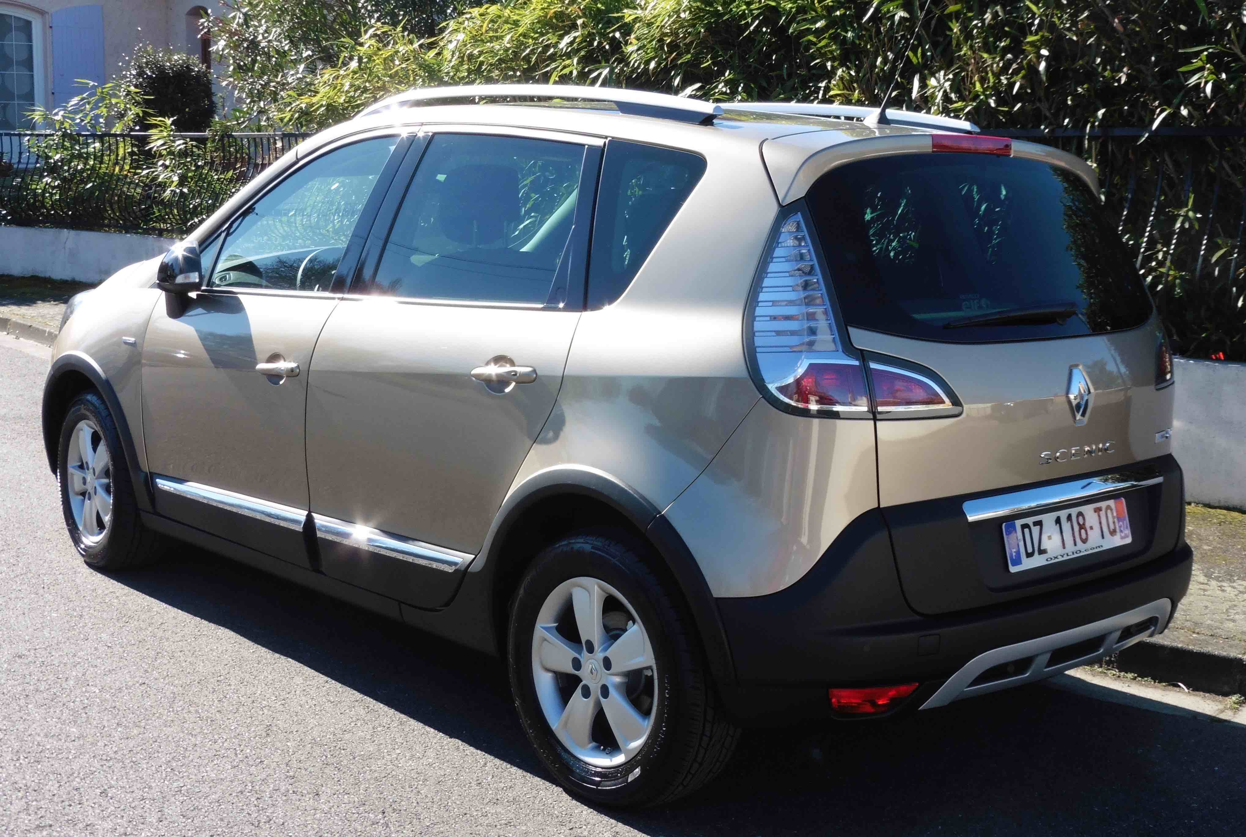 Renault Scenic Xmod 1.5 DCI 110 CH avec Climatisation