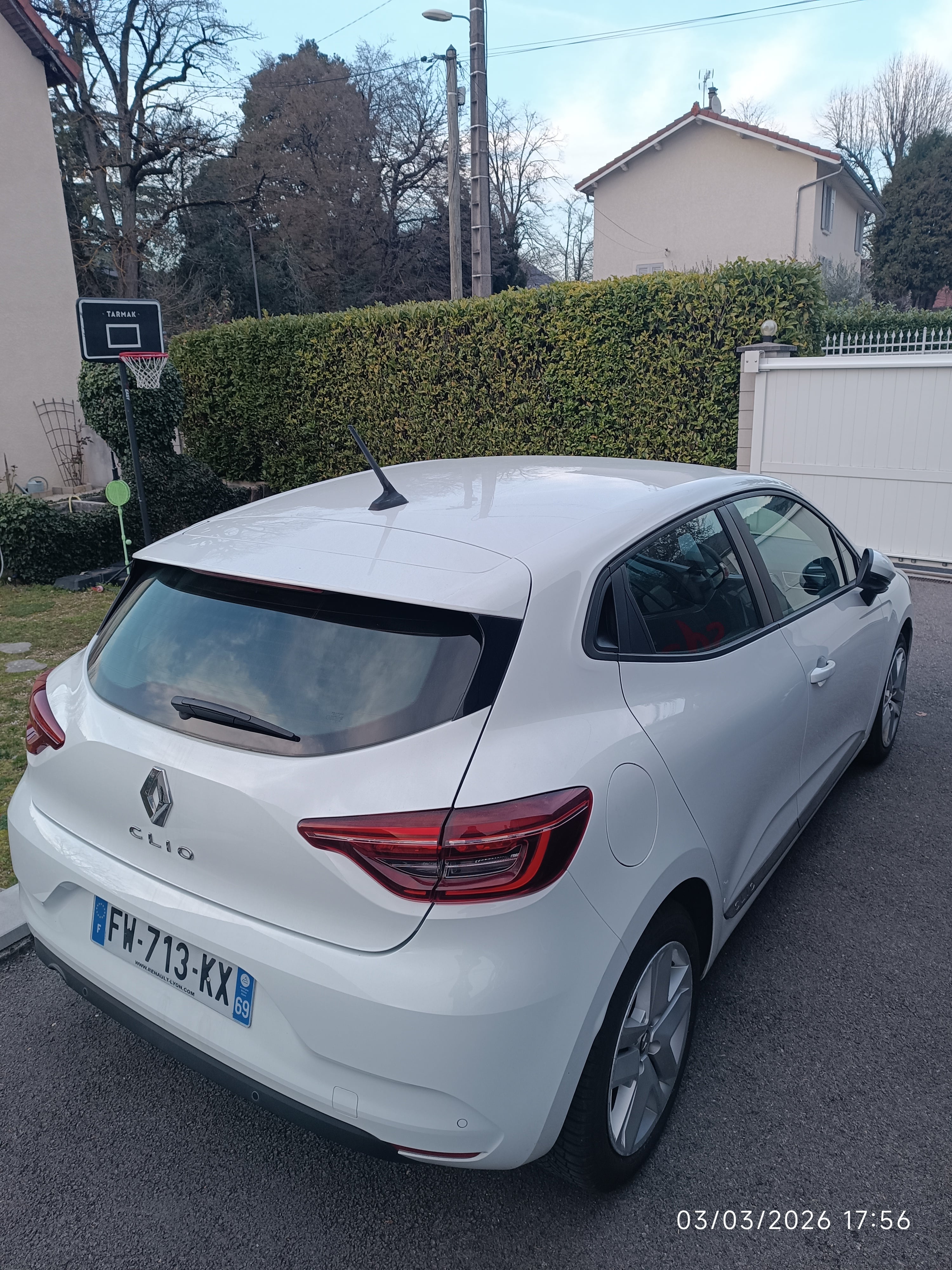 Renault Clio 1.0 TCE avec Audio Bluetooth
