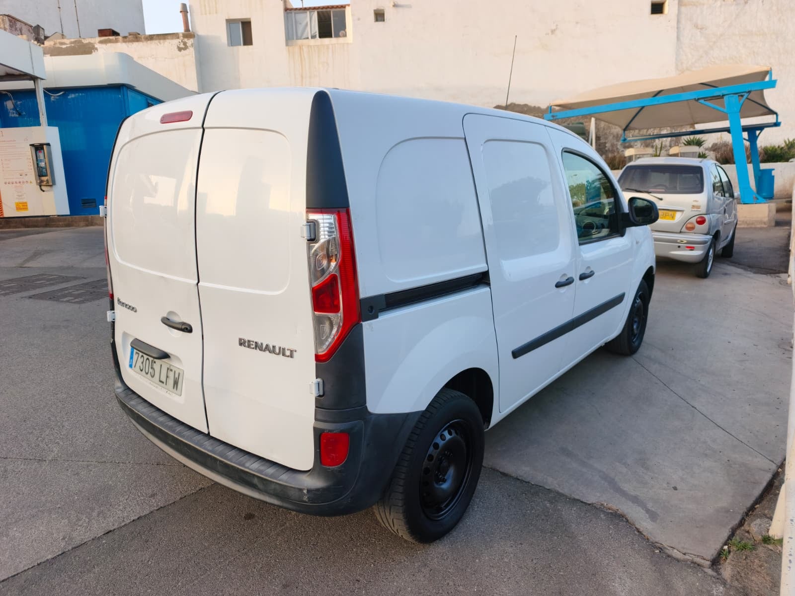 Renault Kangoo Furgoneta 1.5 DCI 80CV K9K con Audio Bluetooth