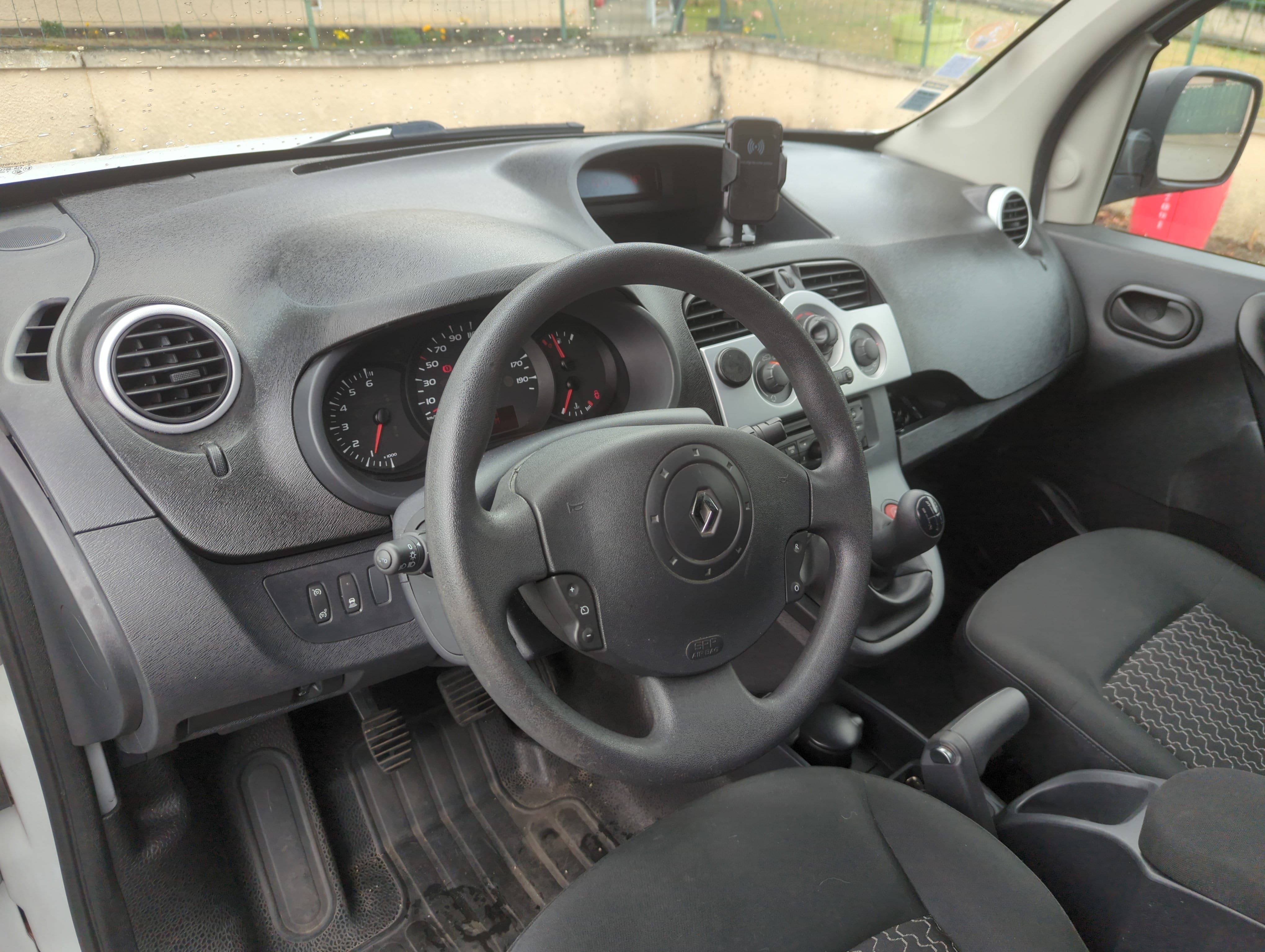 Renault Kangoo Express avec Chaines