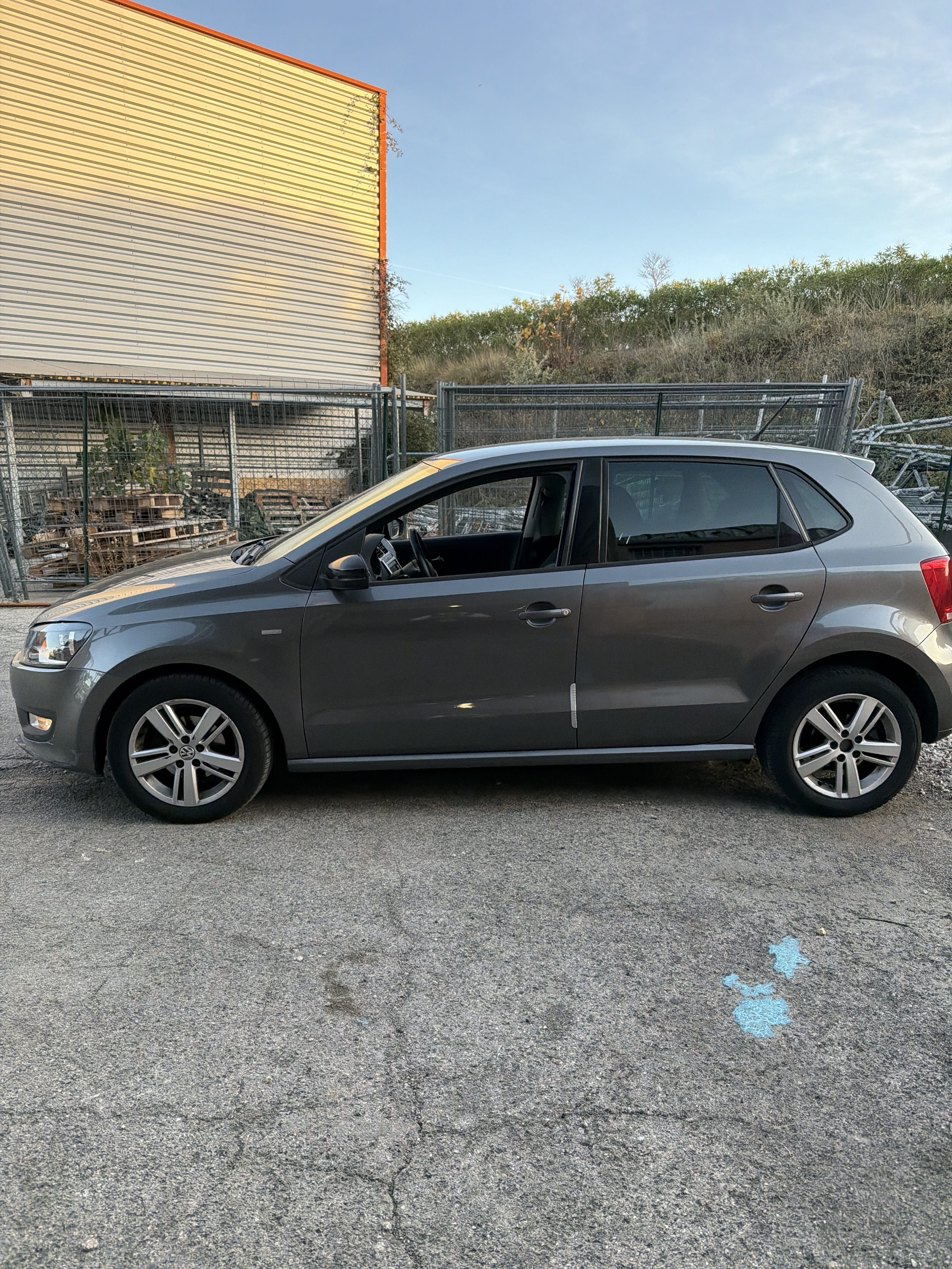 Volkswagen Polo 1.6 TDI boite automatique avec Climatisation