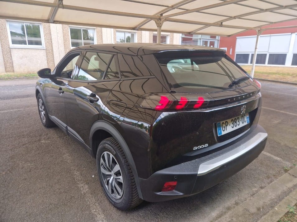 Peugeot 2008 with GPS