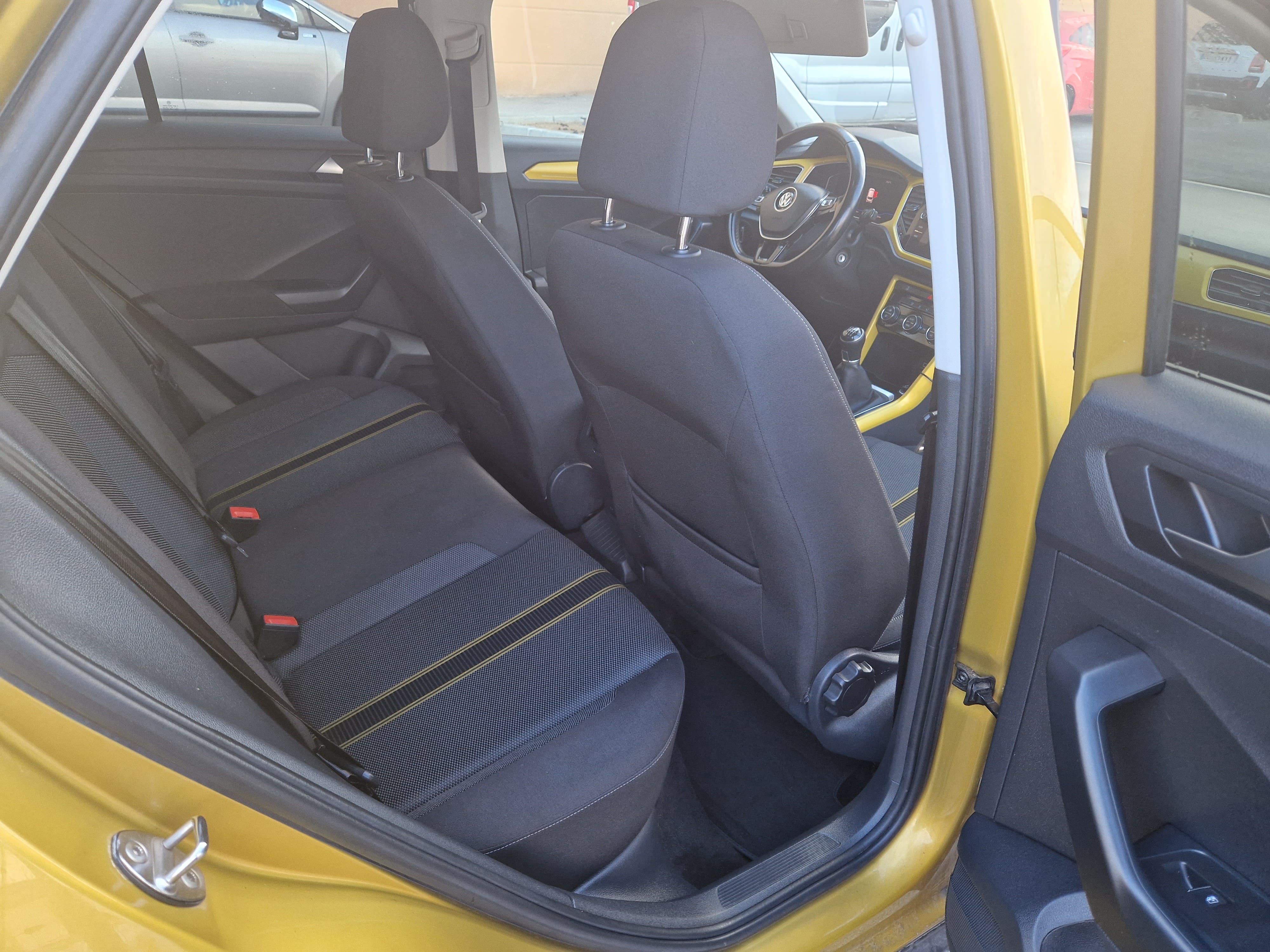 Volkswagen T-Roc Essence 1.0 avec Entrée audio / iPod