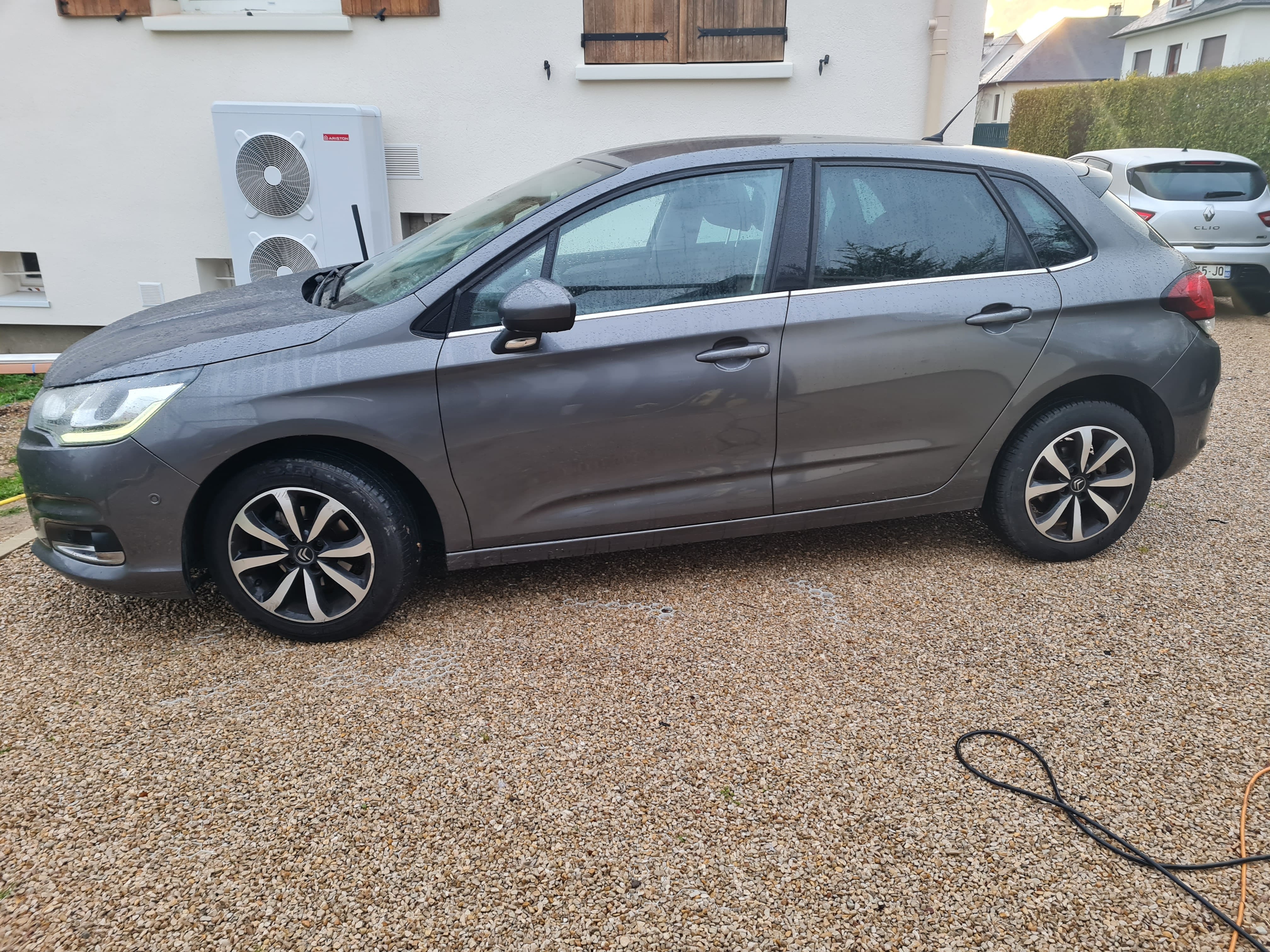 Citroen C4 AirCross avec GPS