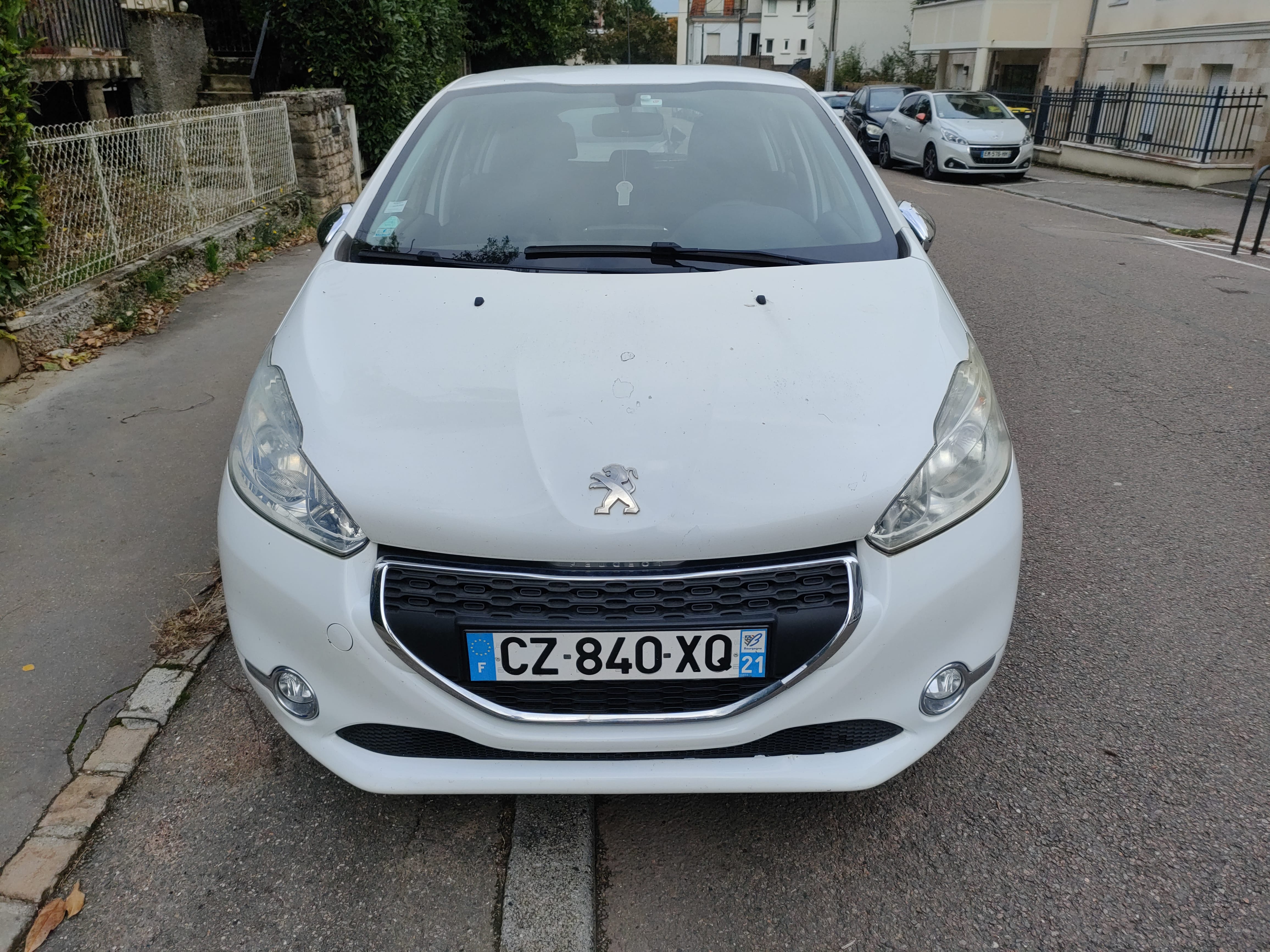 Peugeot 208, 2013, Diesel
