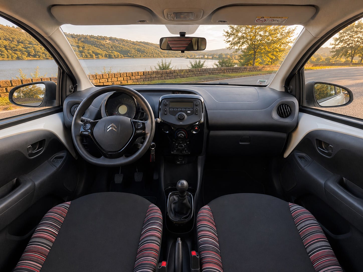 Citroen C1 II with USB charging ports