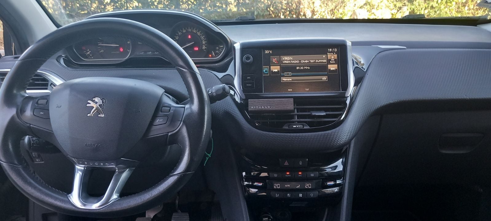 Peugeot 2008 avec Siège bébé