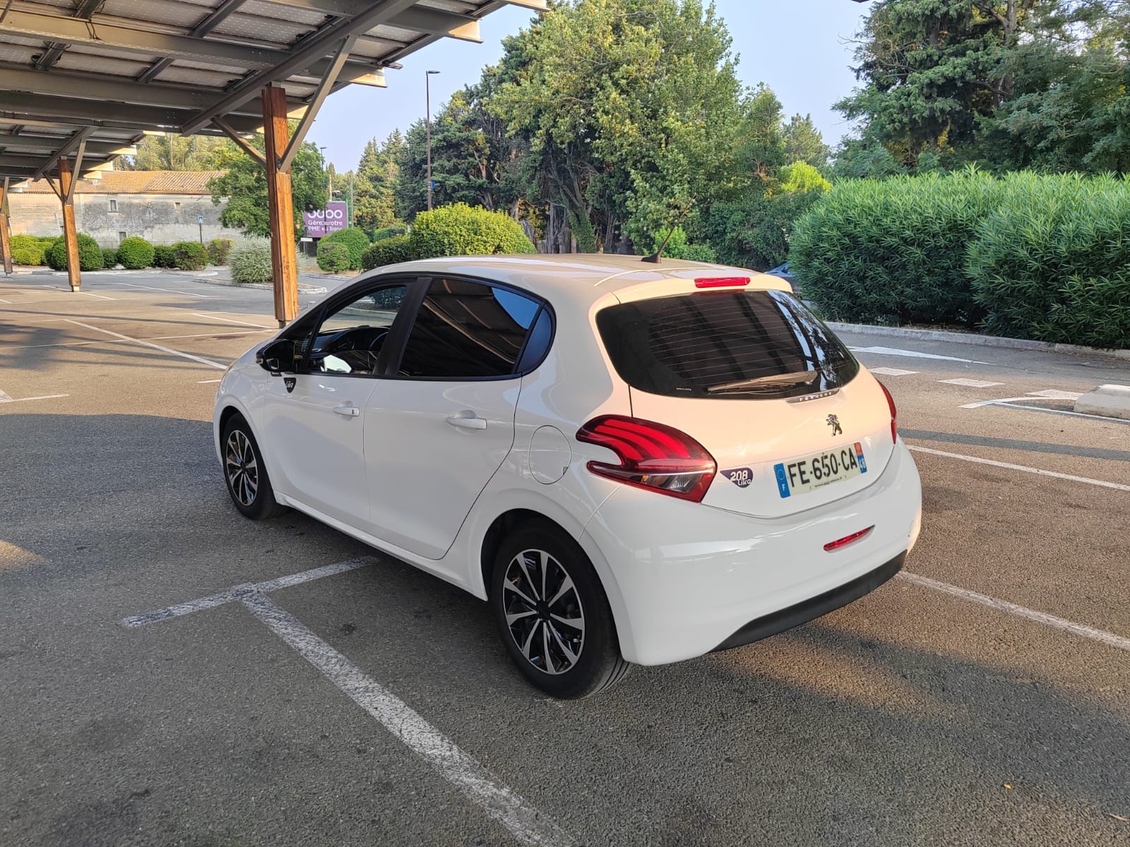 Peugeot 208 avec GPS