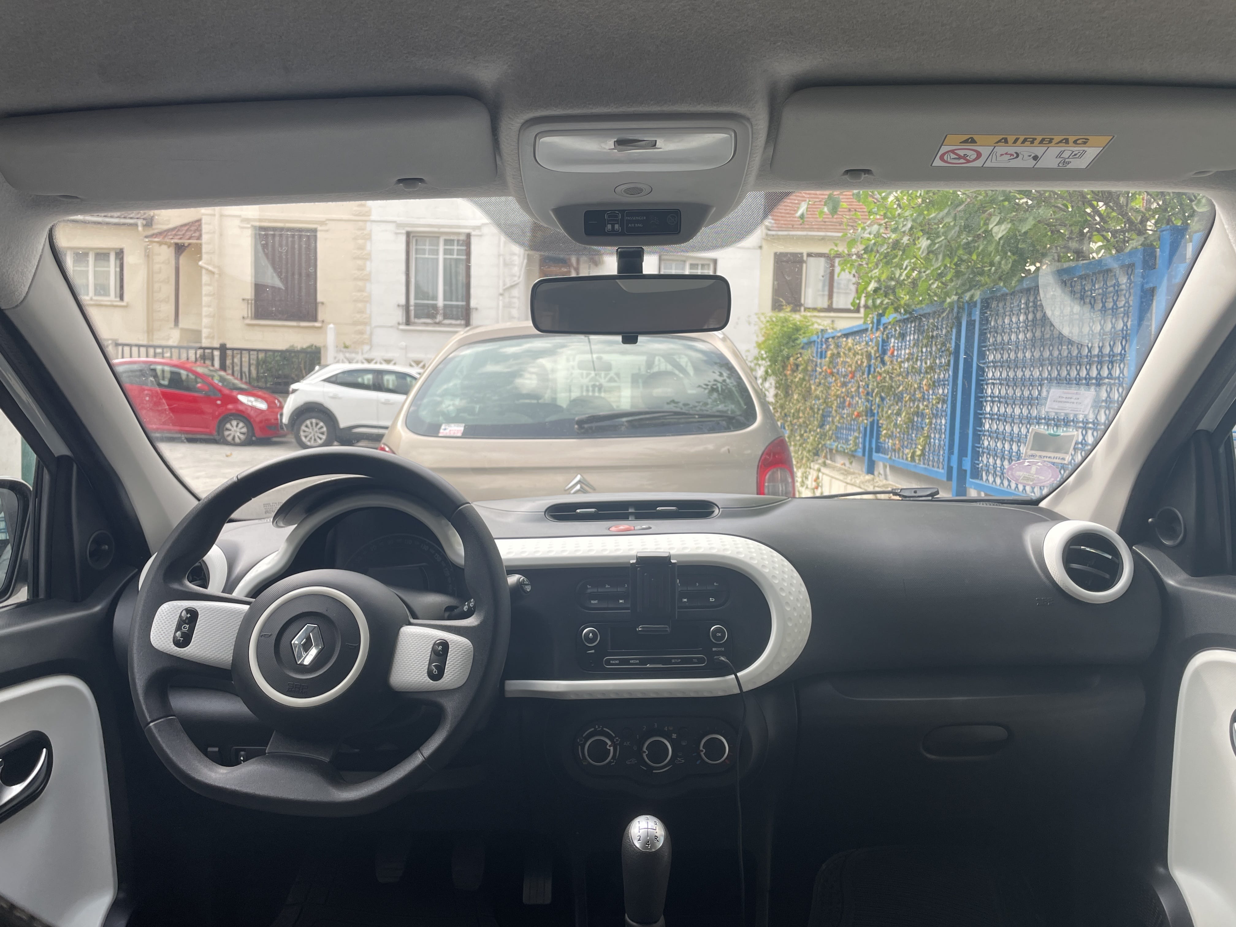 Renault Twingo III 1.0 SCE essence avec Audio Bluetooth