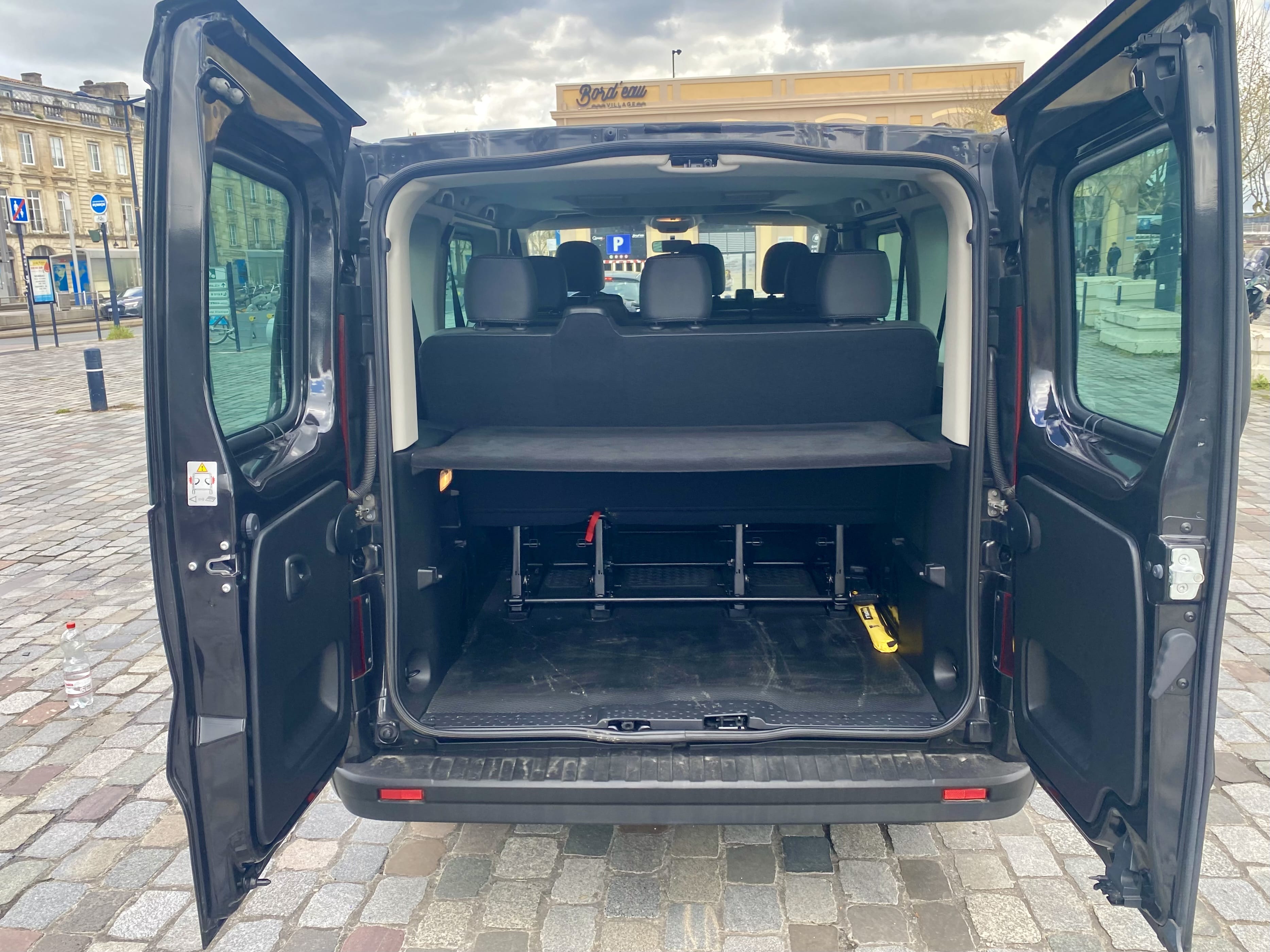 Opel Vivaro Combi