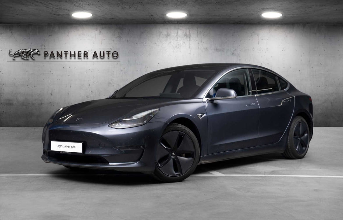 Tesla Model 3 Long Range with Air conditioning