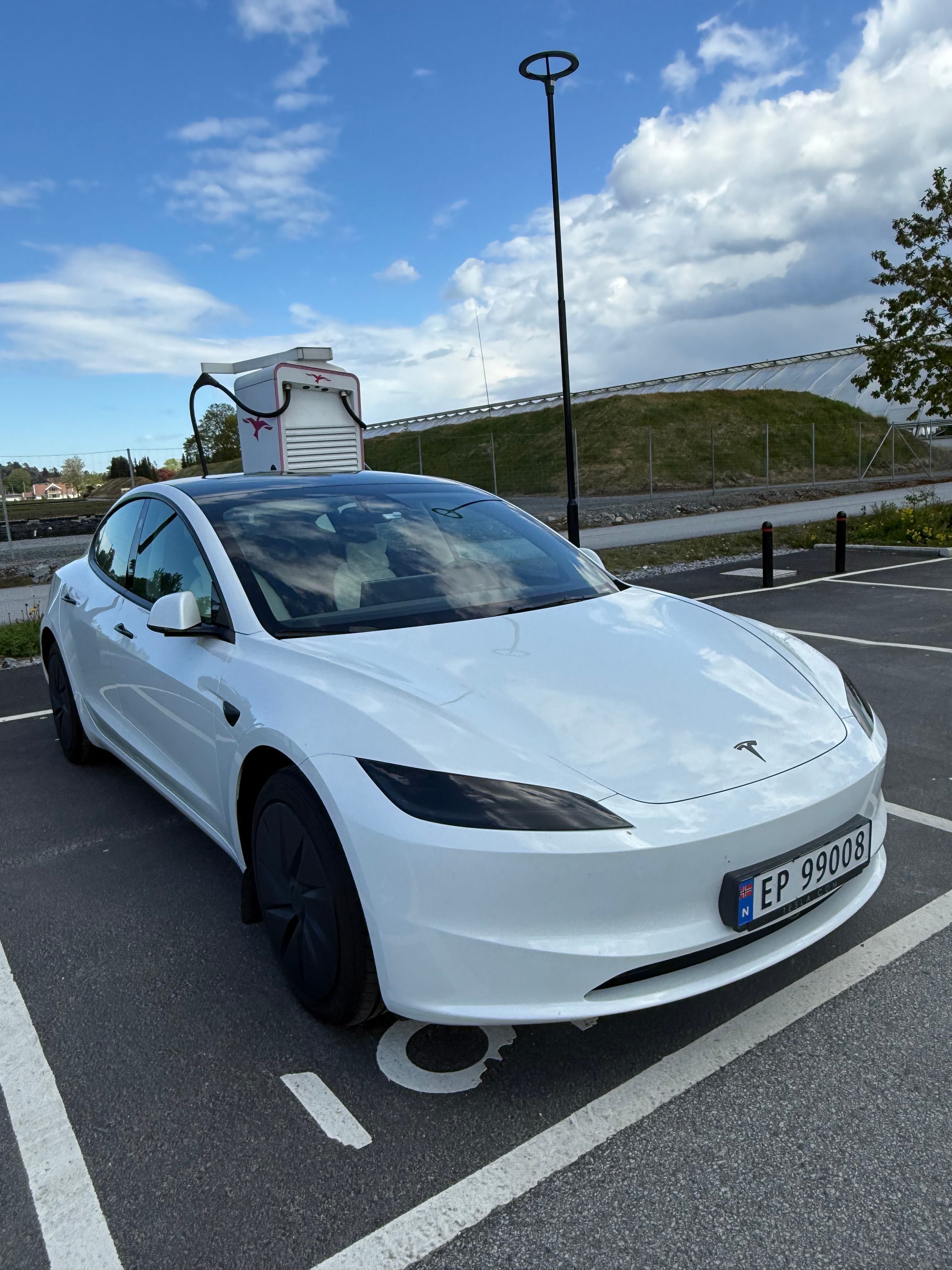 Tesla Model 3 Standard Range med Apple CarPlay