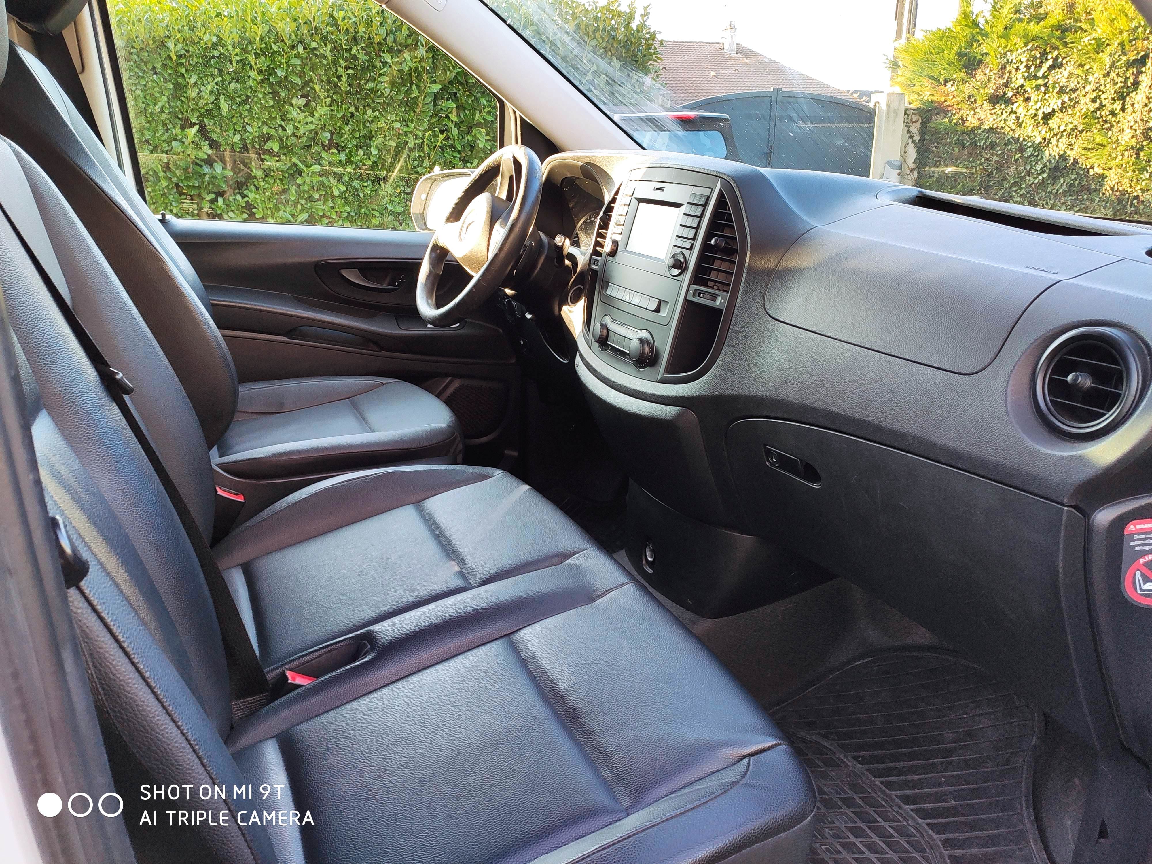 Mercedes Vito Tourer avec Siège bébé
