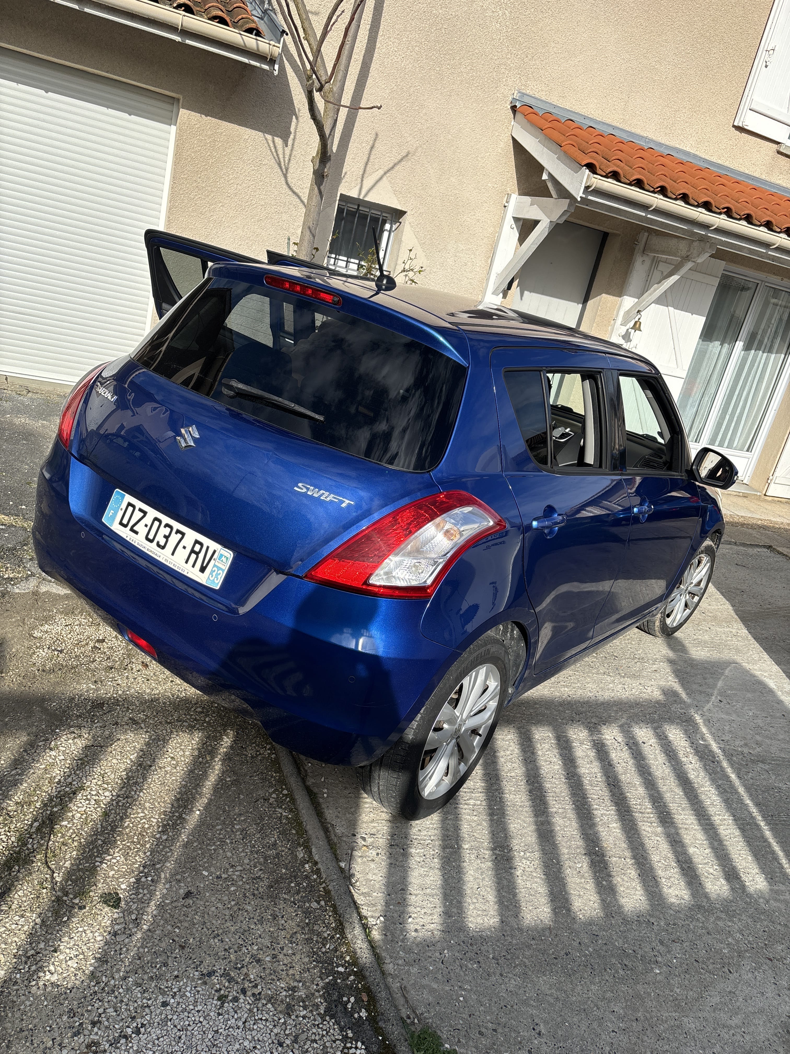 Suzuki Swift avec Régulateur de vitesse