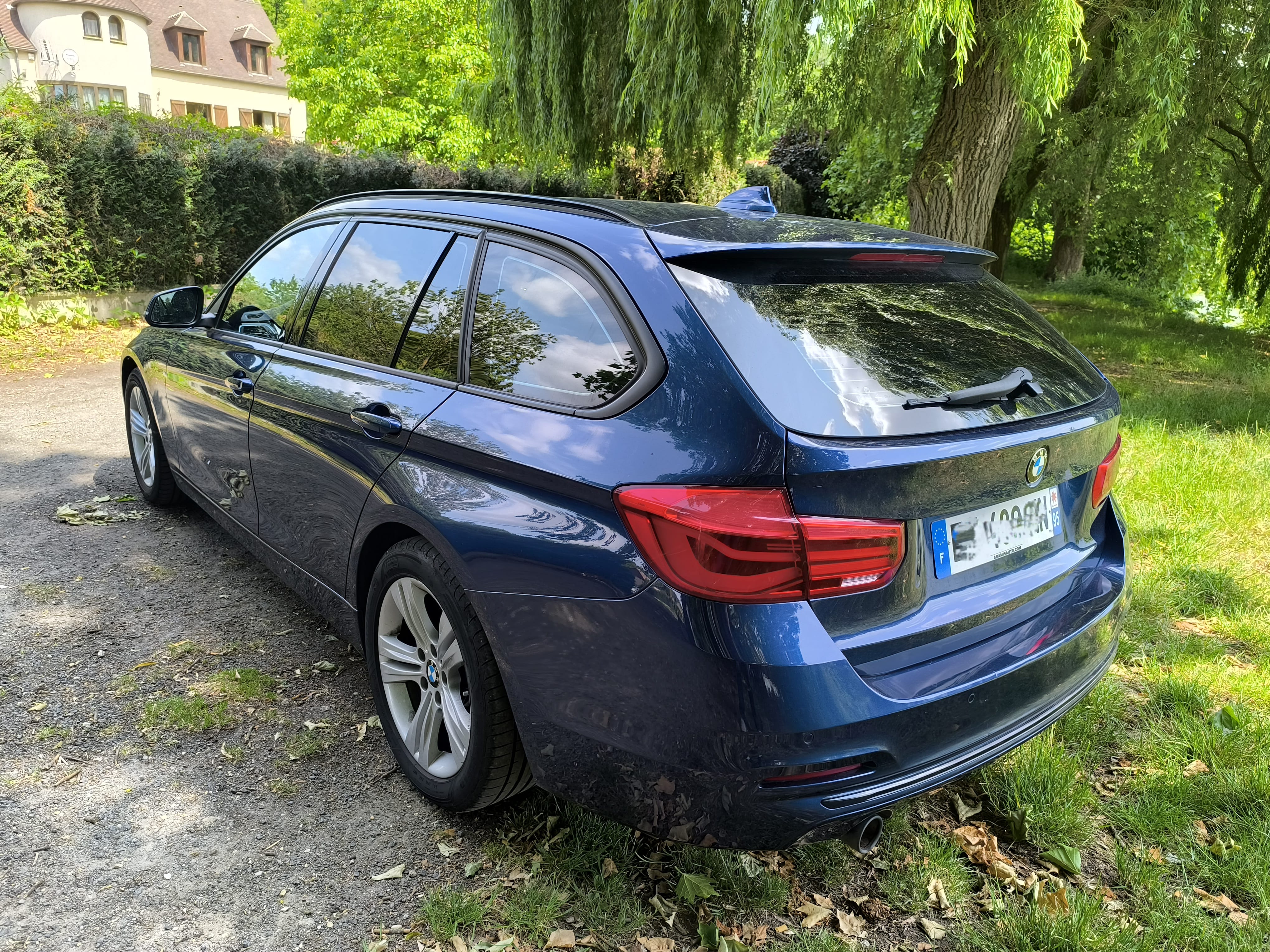 BMW Série 3 318d Touring avec Régulateur de vitesse
