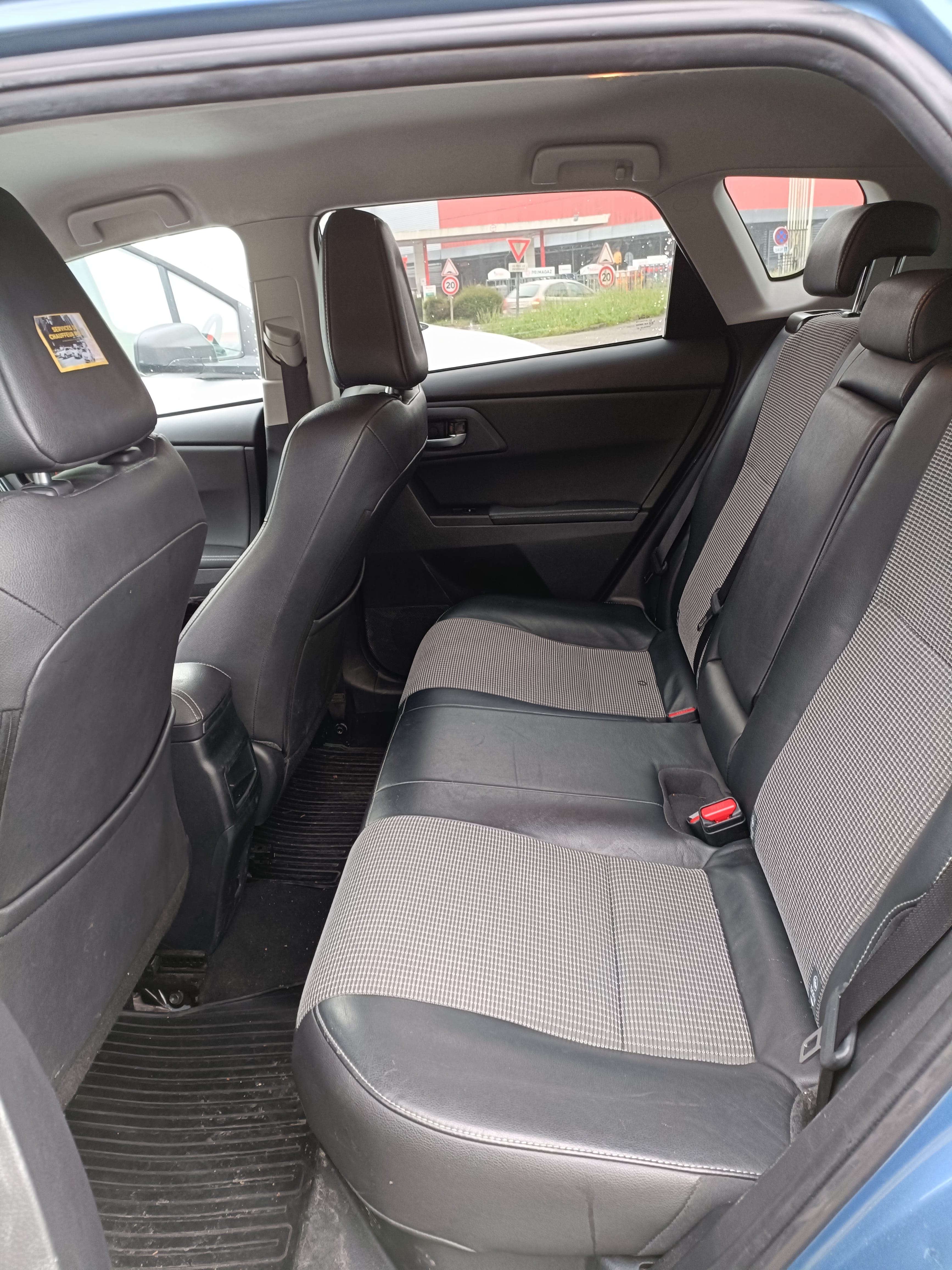 Toyota Auris avec GPS