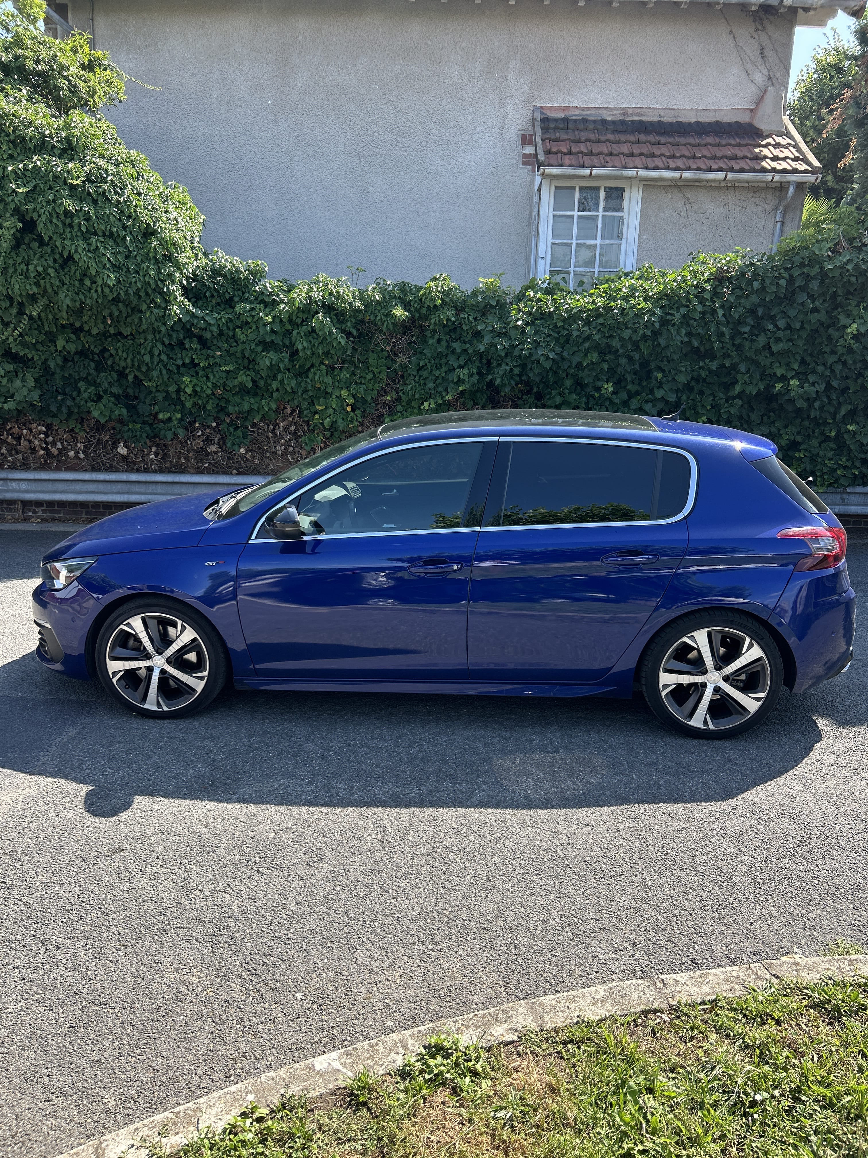 Peugeot 308 GT avec Climatisation