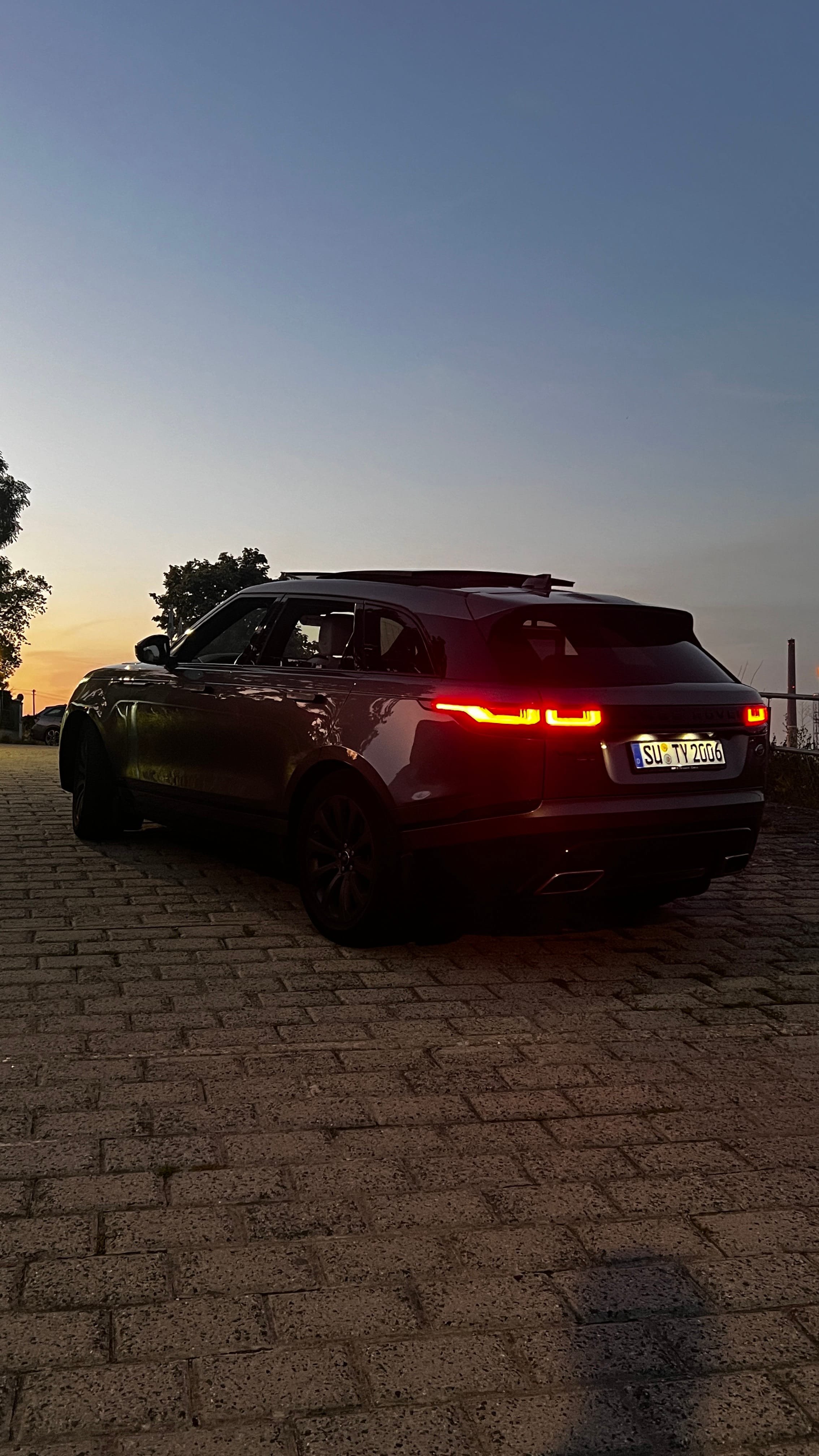 Land-Rover Range Rover Velar con Silla infantil