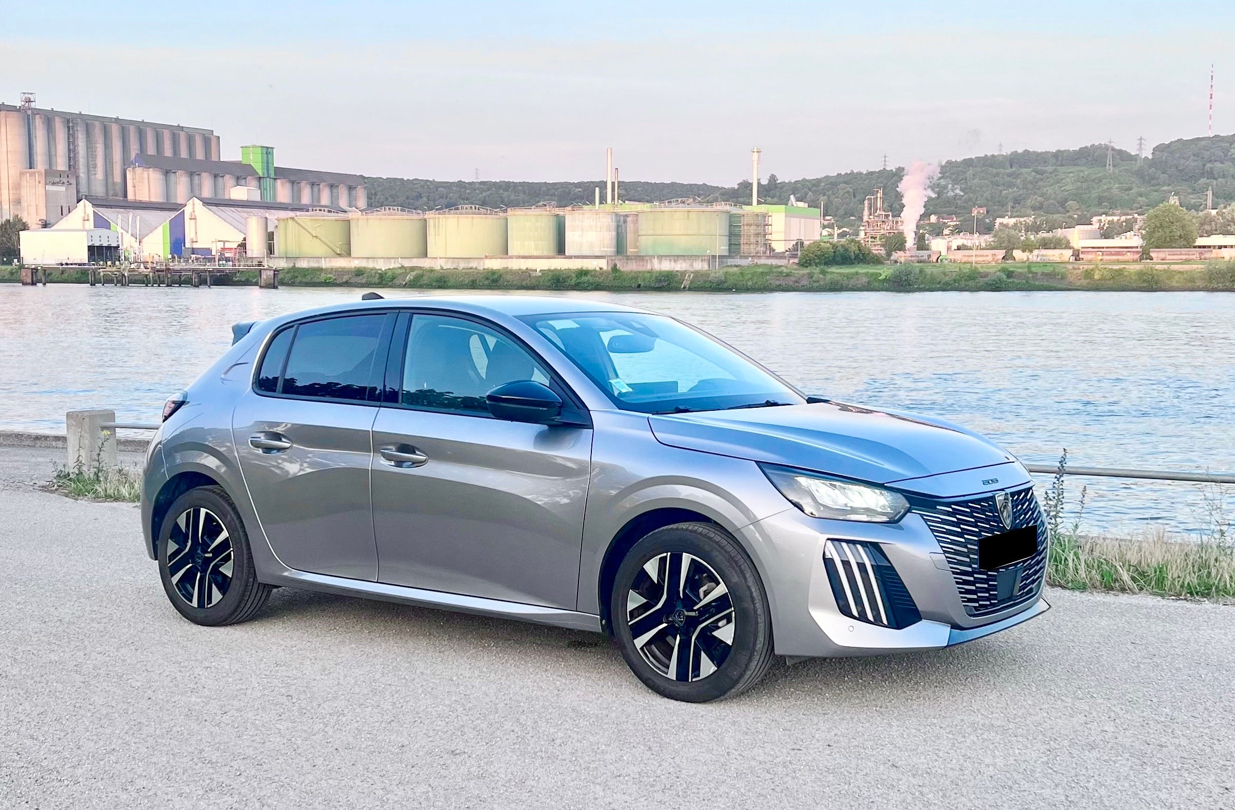 Peugeot 208 avec Régulateur de vitesse