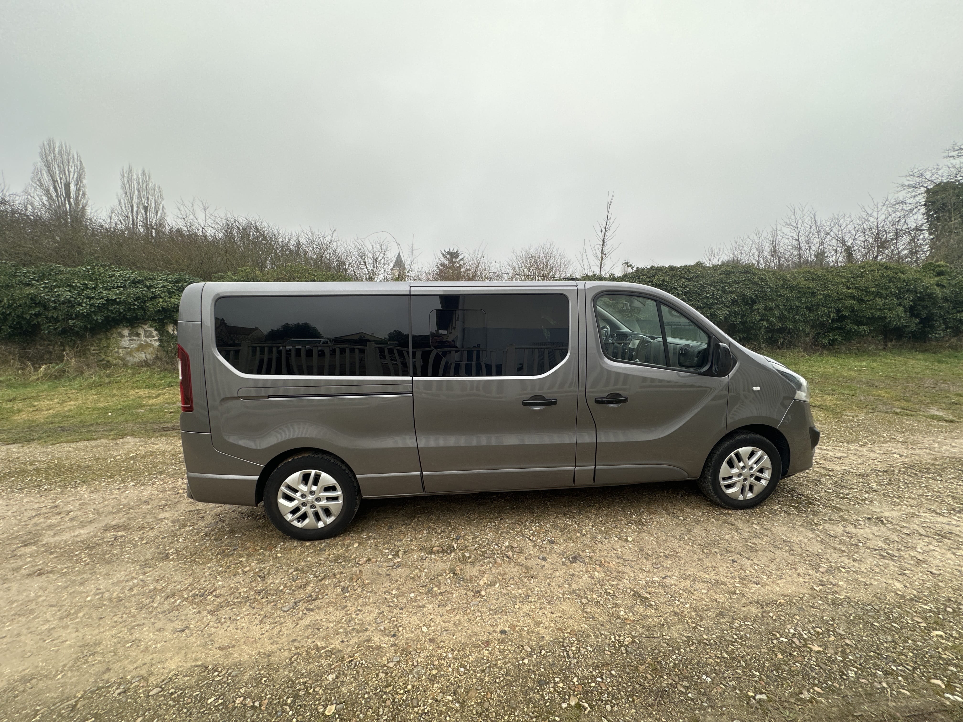 Opel Vivaro avec Climatisation