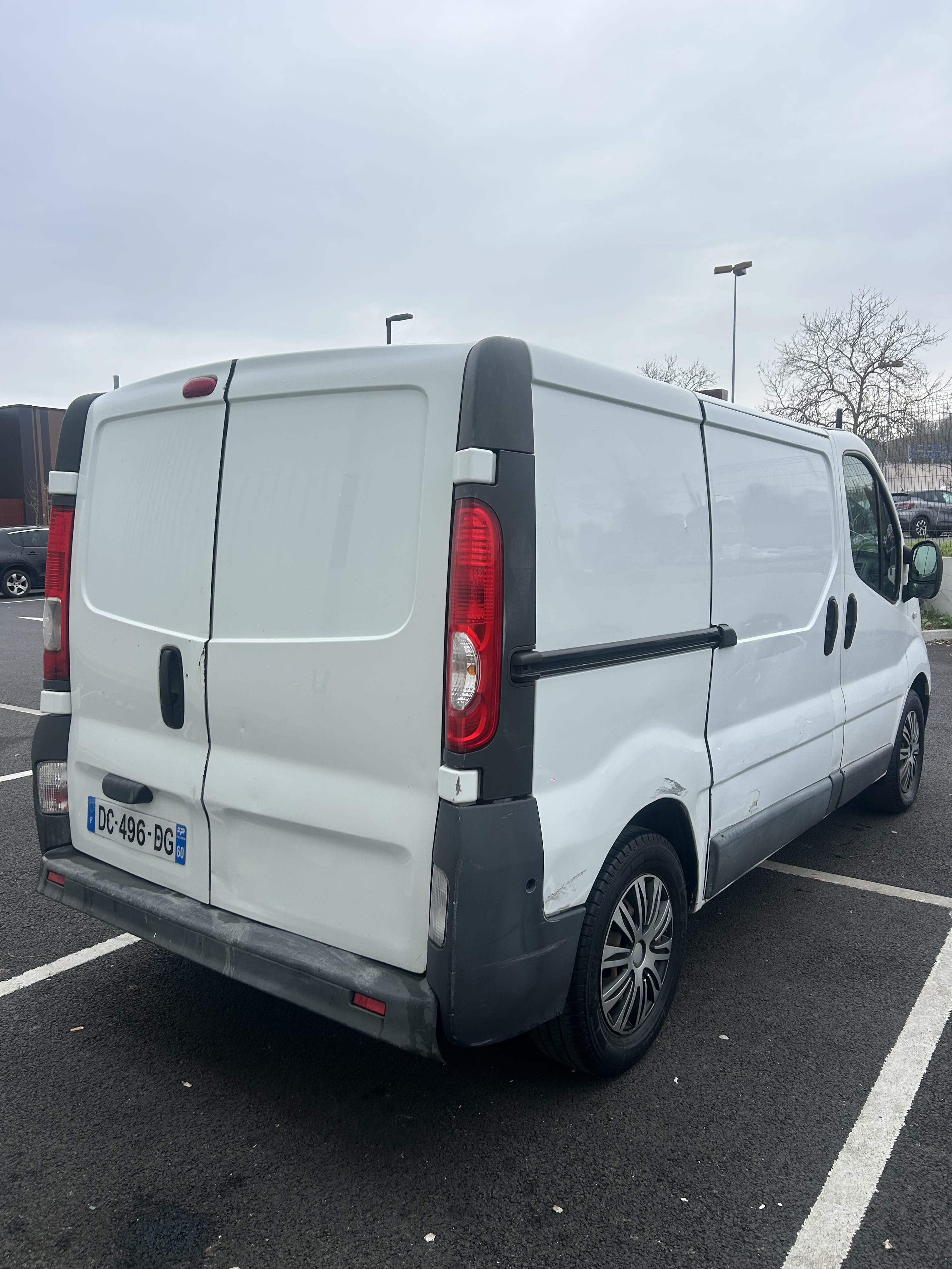 Renault Trafic 2.0 dci avec Régulateur de vitesse