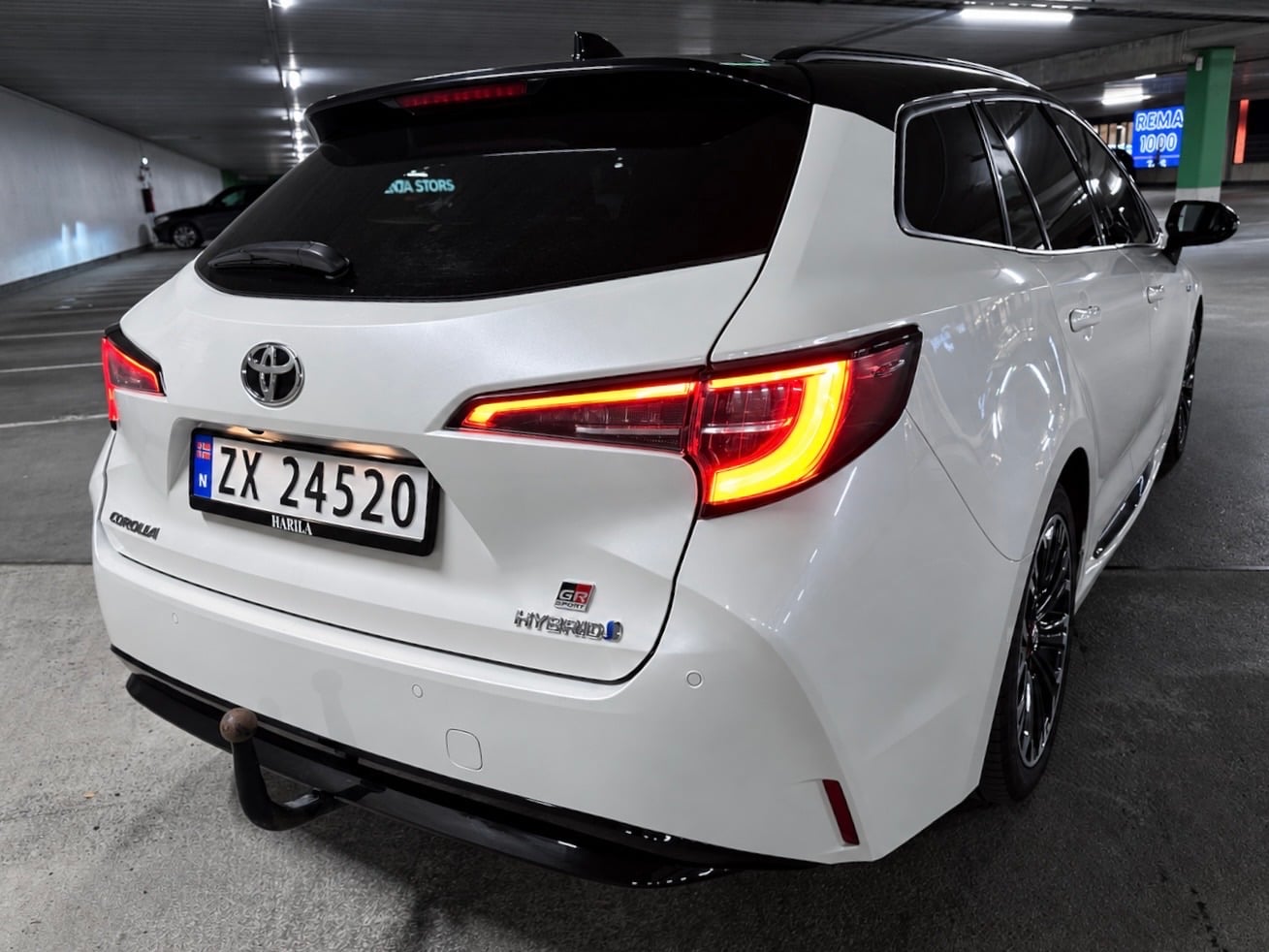 Toyota Corolla Touring Sports GR SPORT Hybrid mit Rückfahrkamera