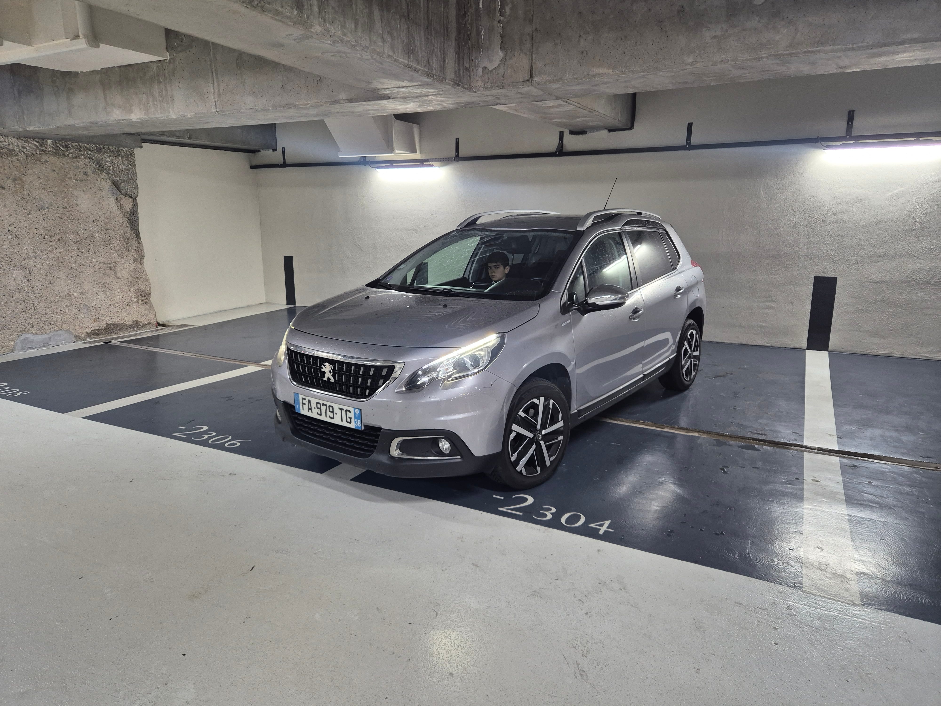 Peugeot 2008, 2018, Essence 95