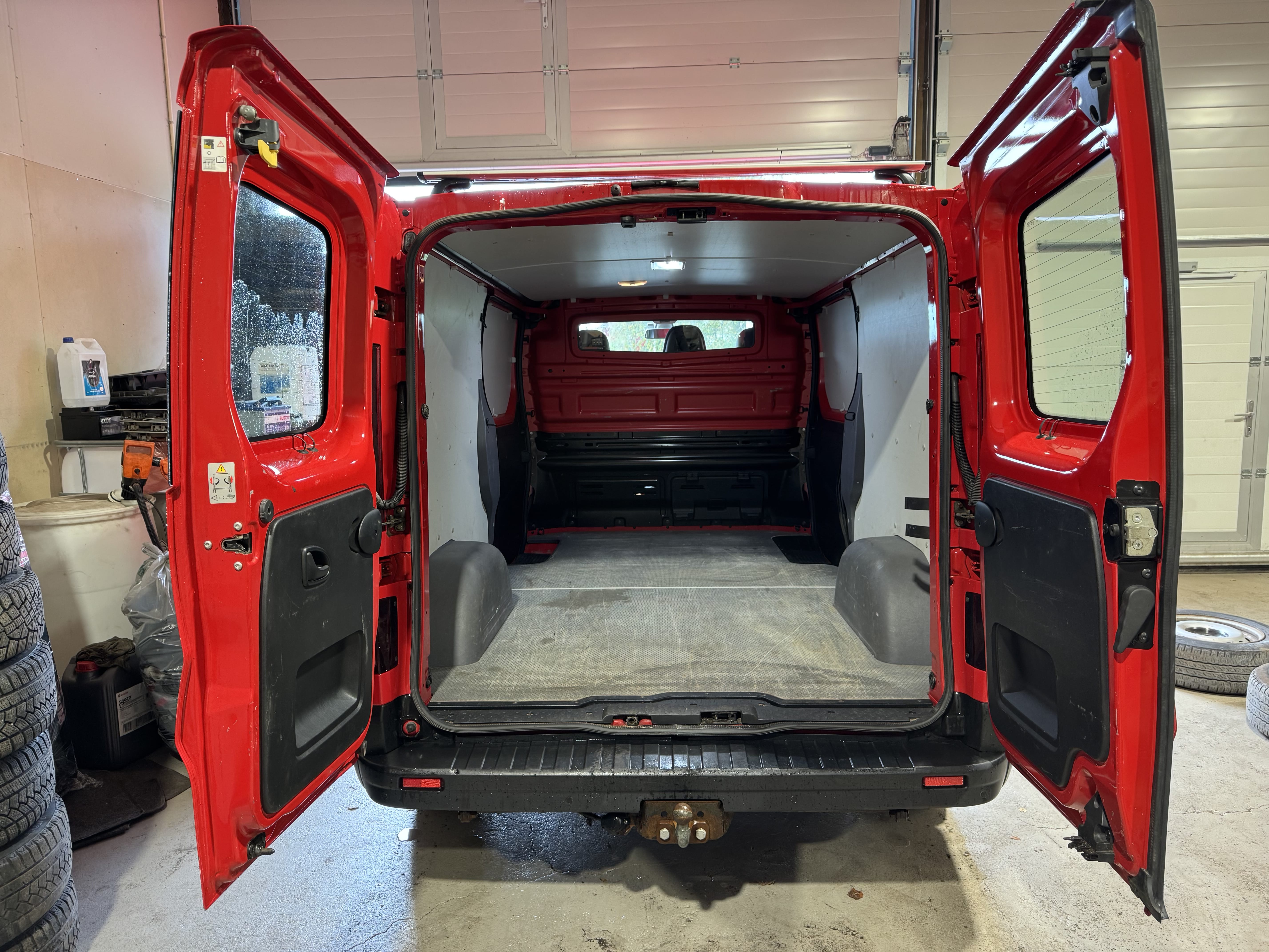 Nissan NV300 med Bluetooth audio