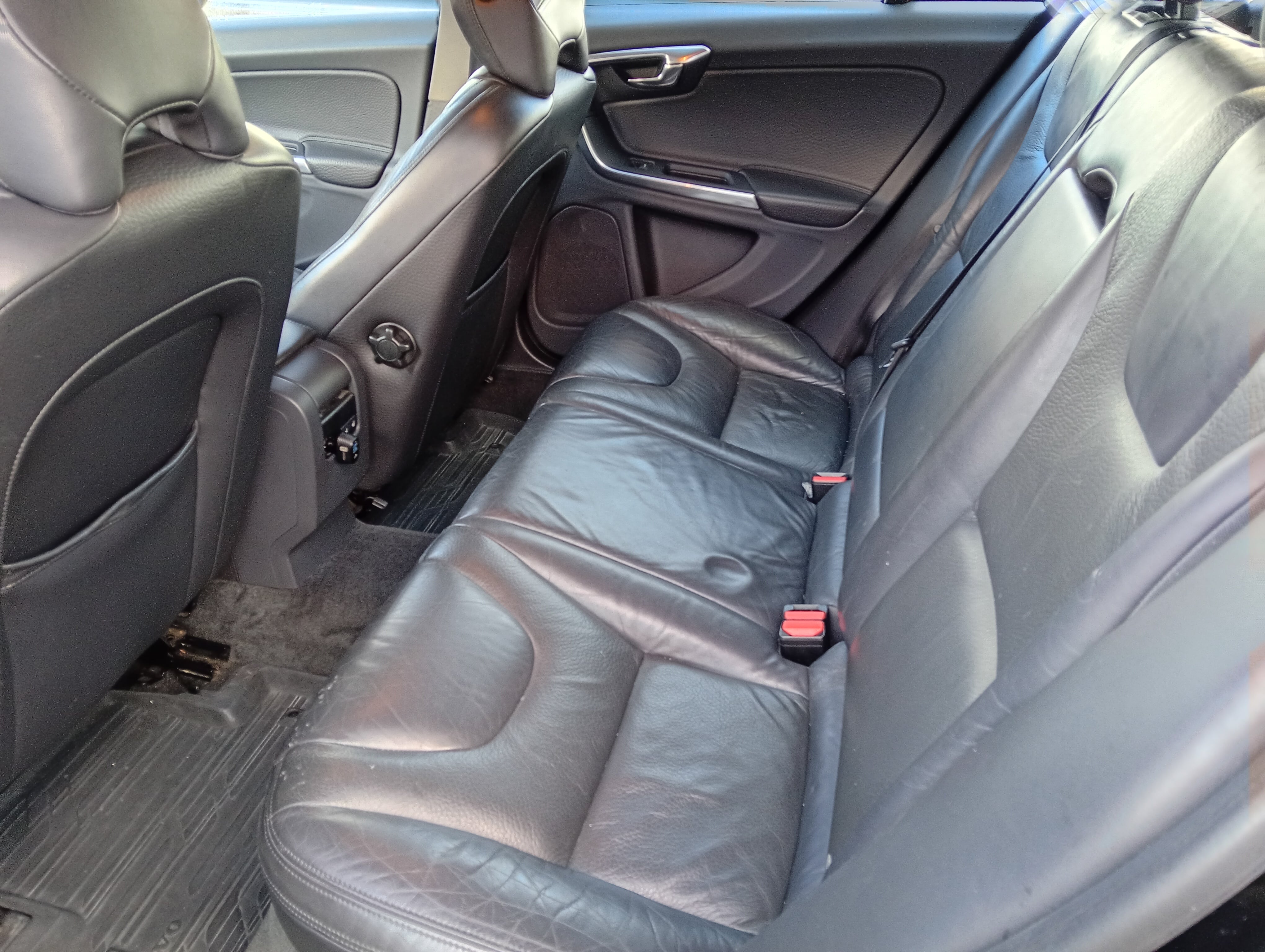Volvo V60 med Bilradio