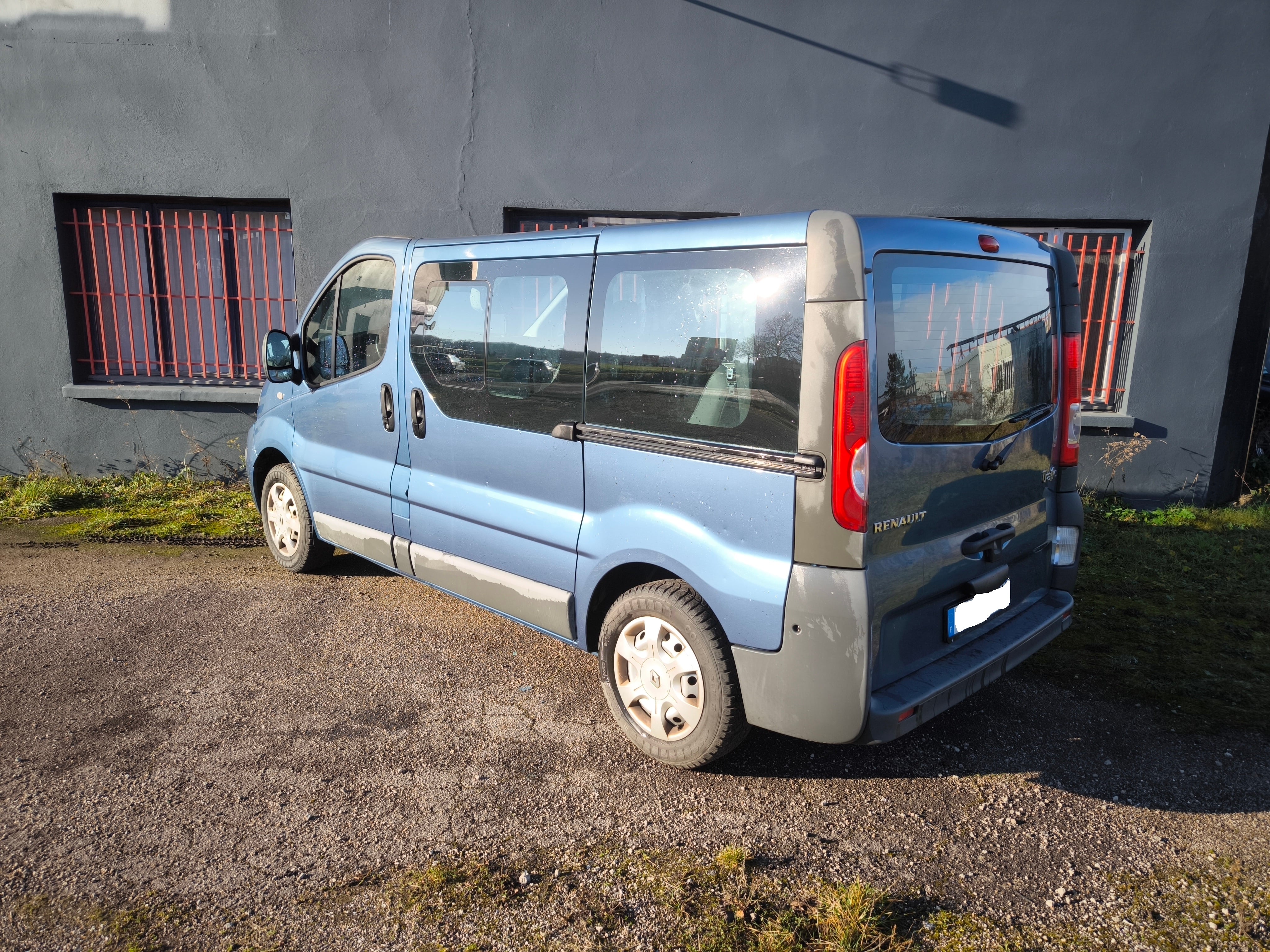 Peugeot 807 trafic 2.0 dci 115 passenger avec Autoradio