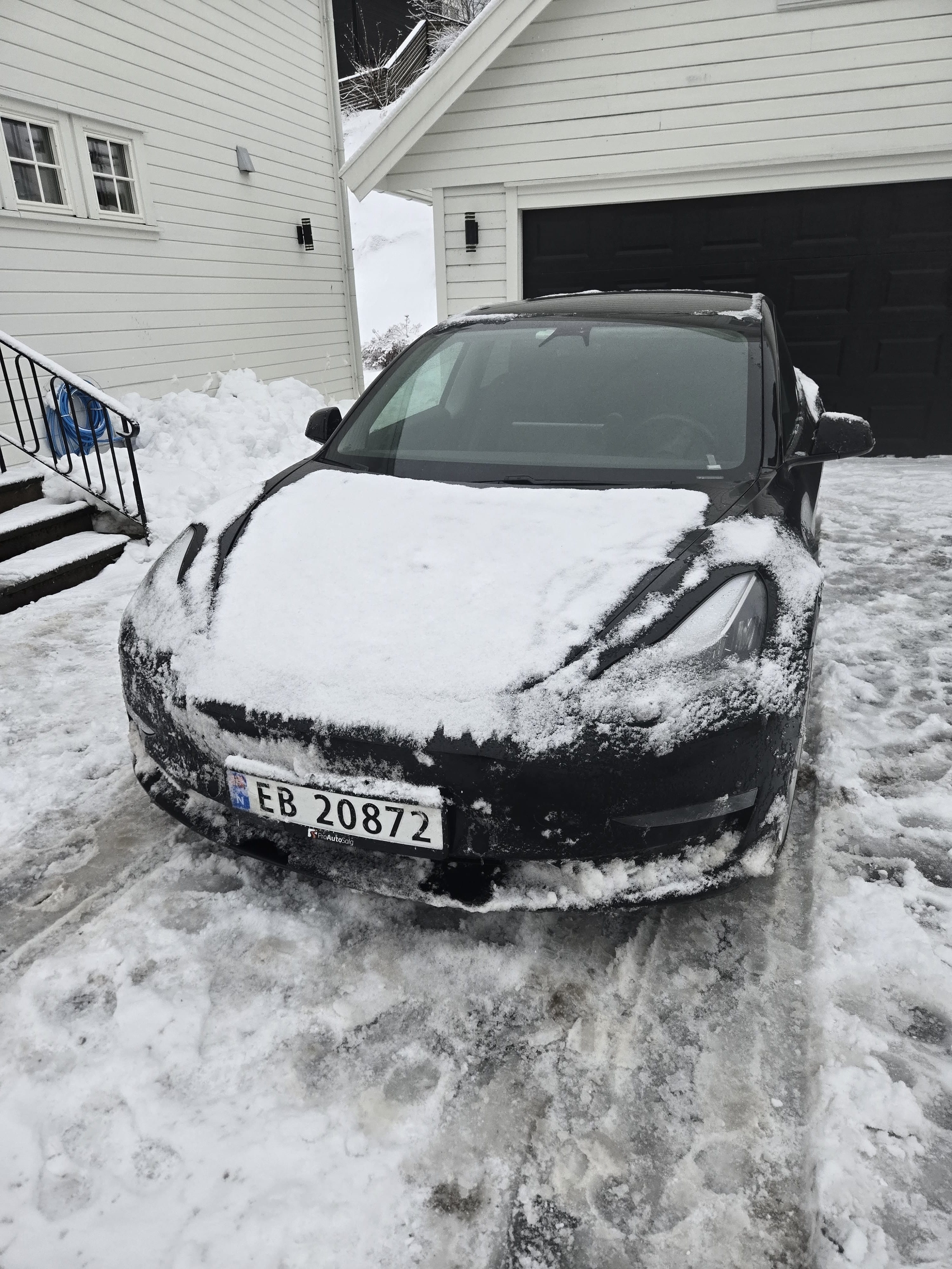 Tesla Model 3 Performance med GPS
