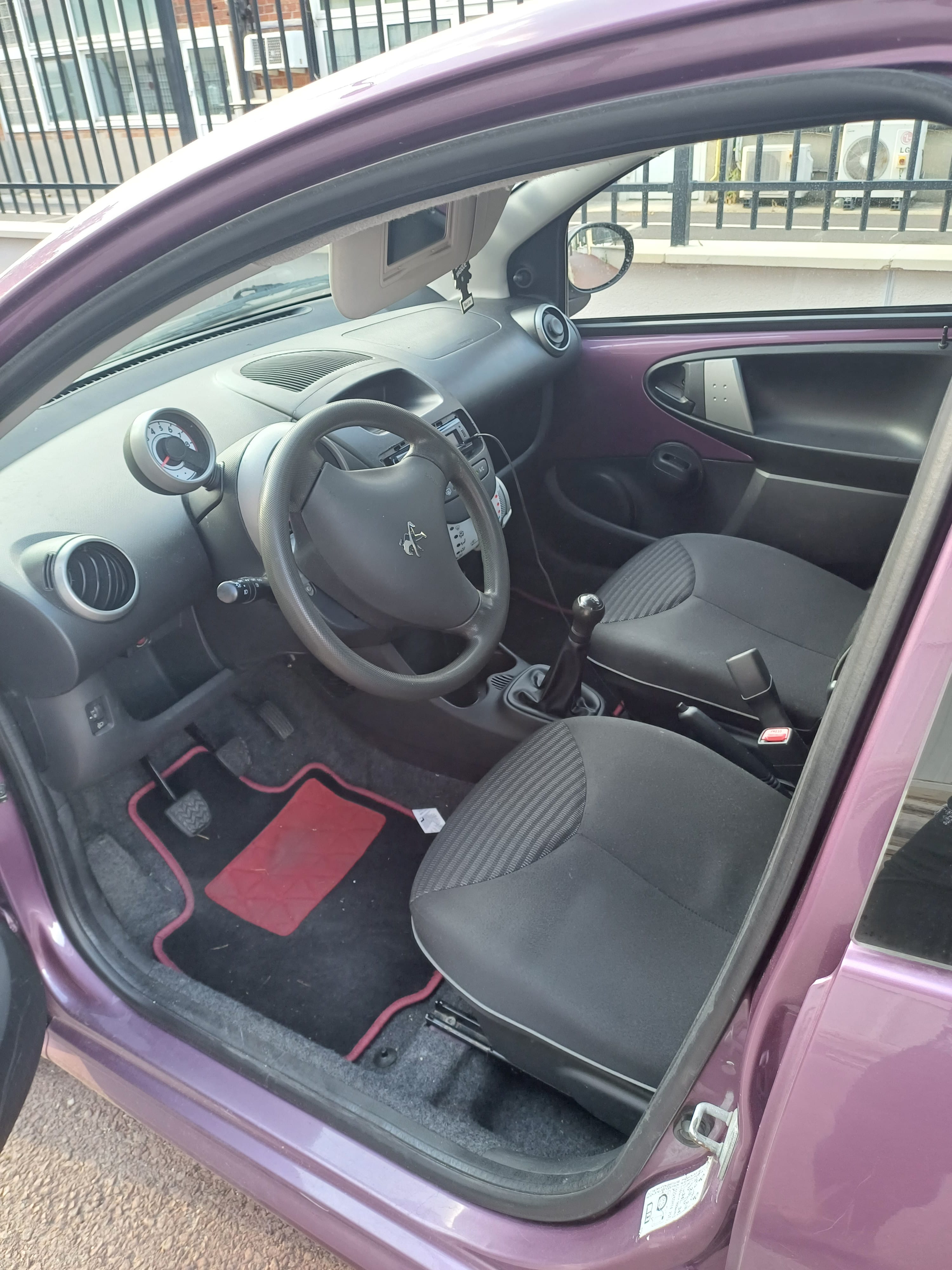 Peugeot 107