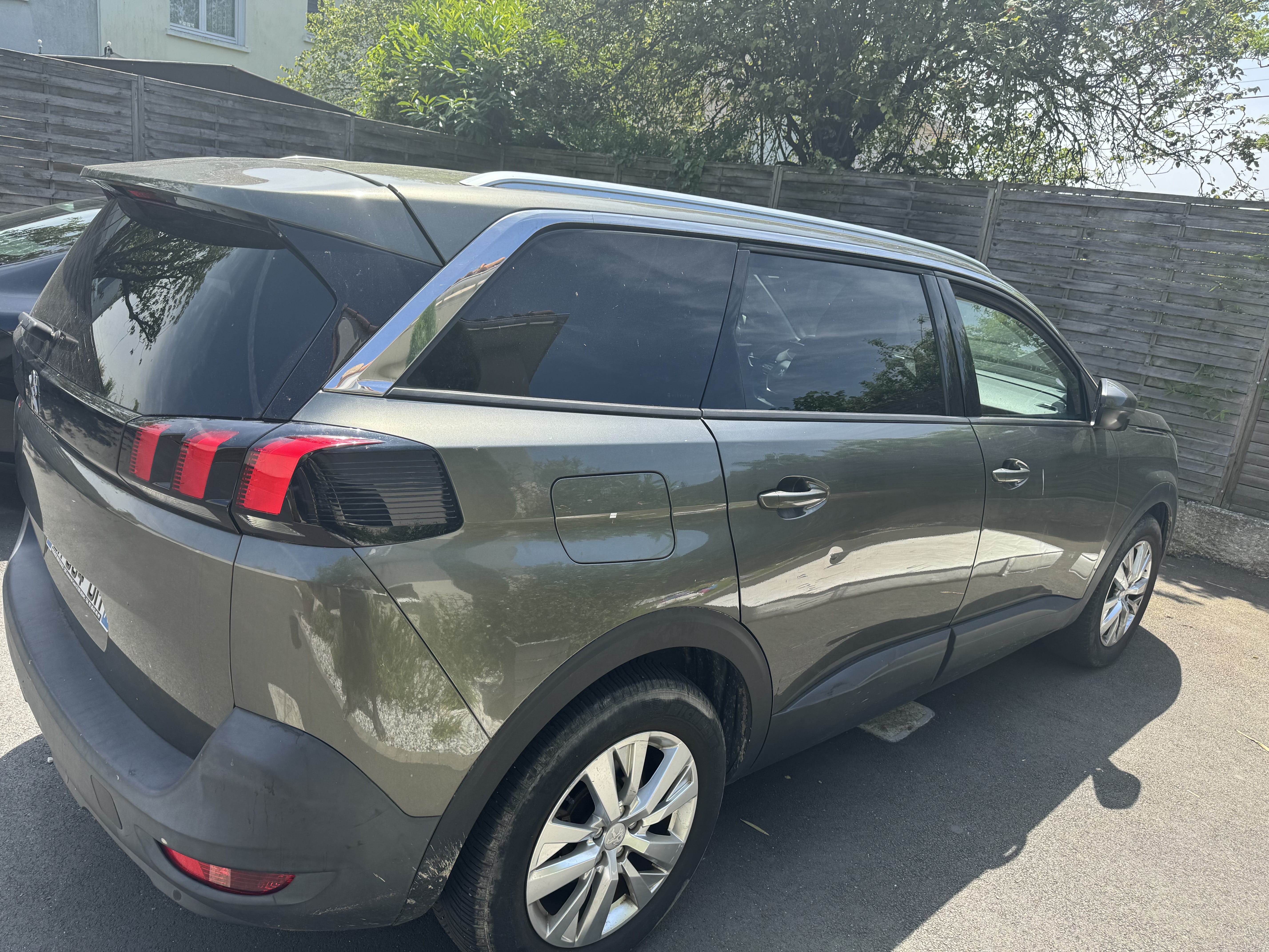 Peugeot 5008 avec Climatisation