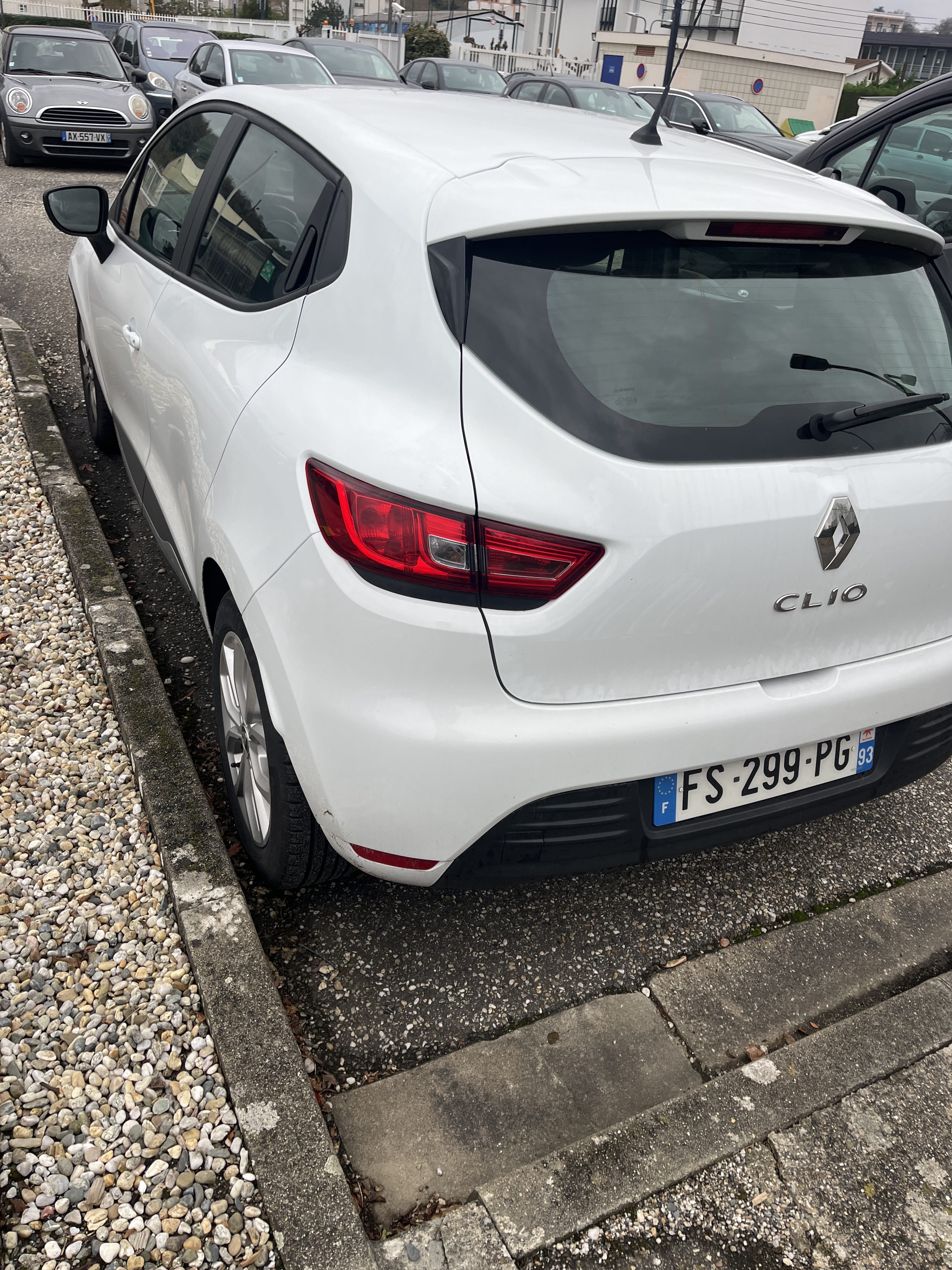 Renault Clio avec GPS