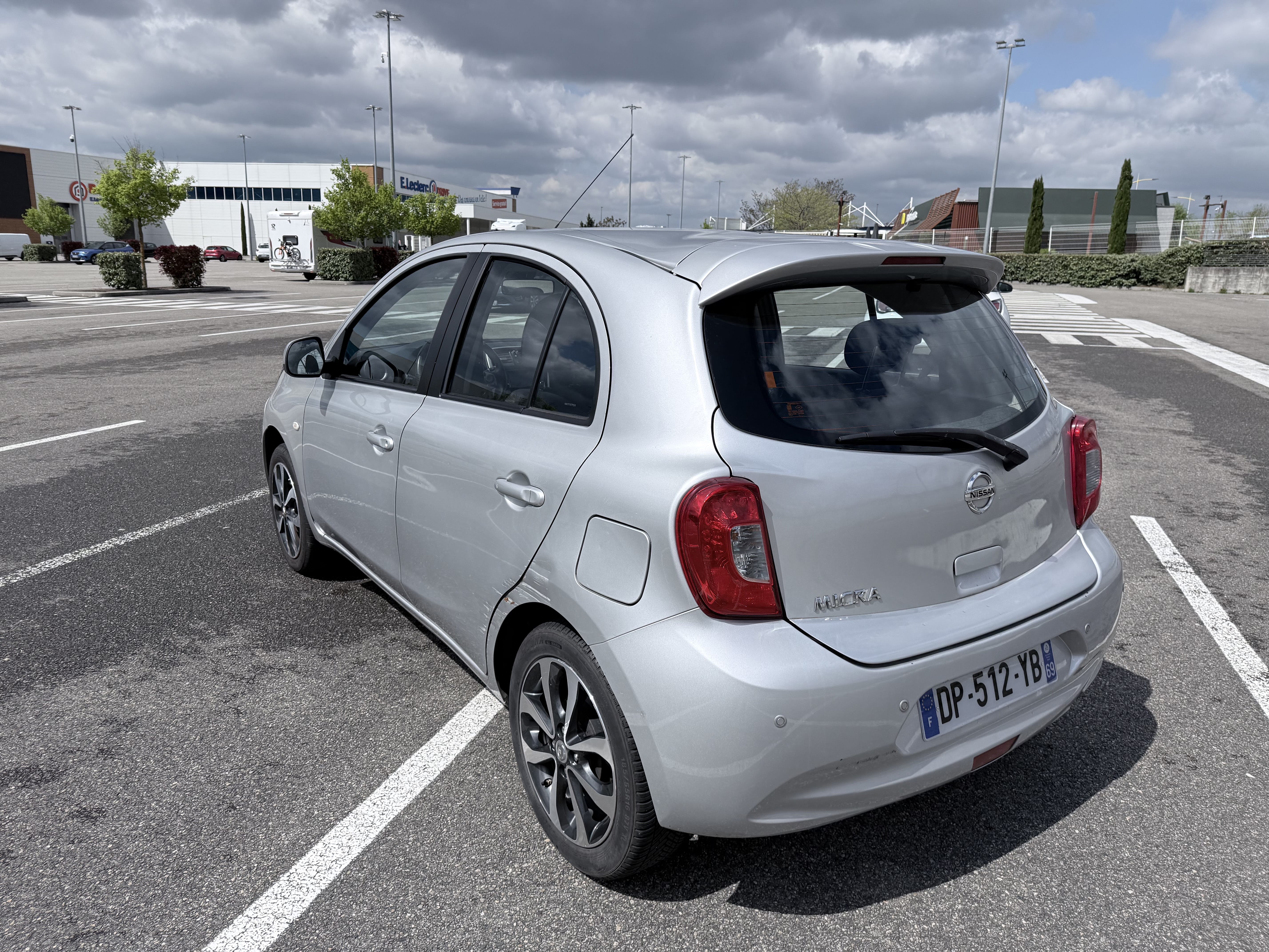Nissan Micra avec GPS