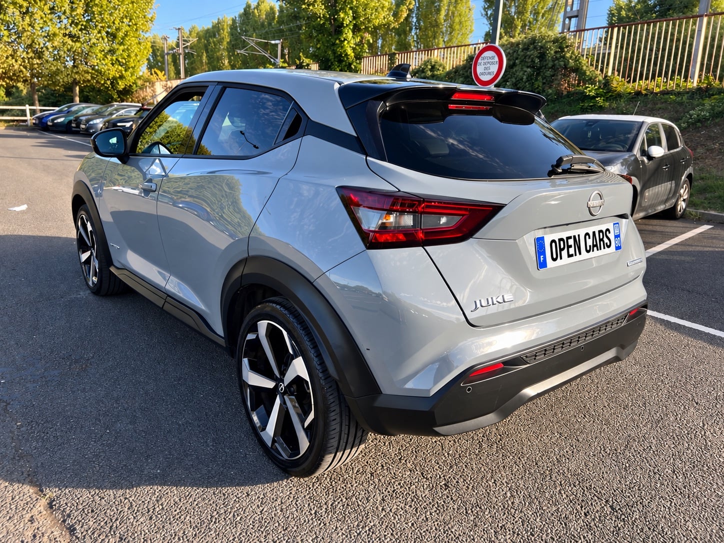 Nissan Juke HYBRIDE FULL OPTION avec GPS