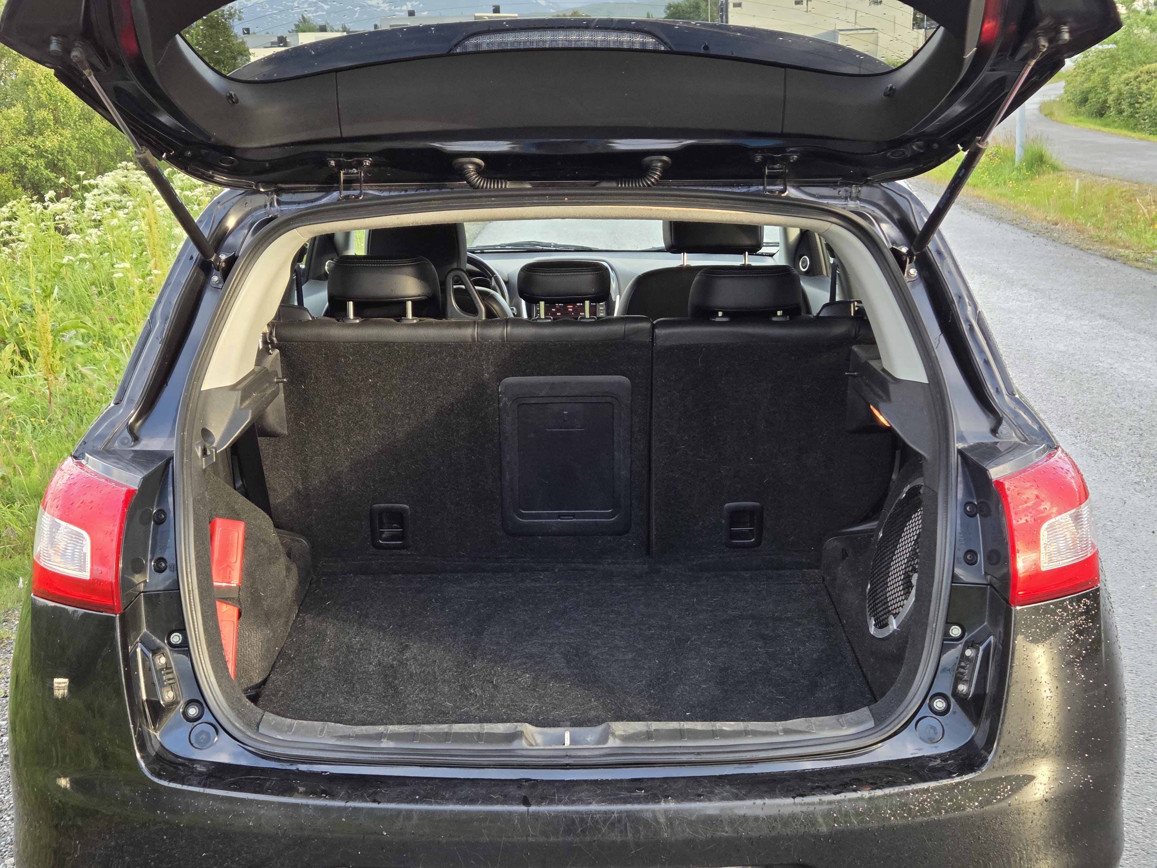 Peugeot 4008 1.8 AWD SUV med USB ladeuttak
