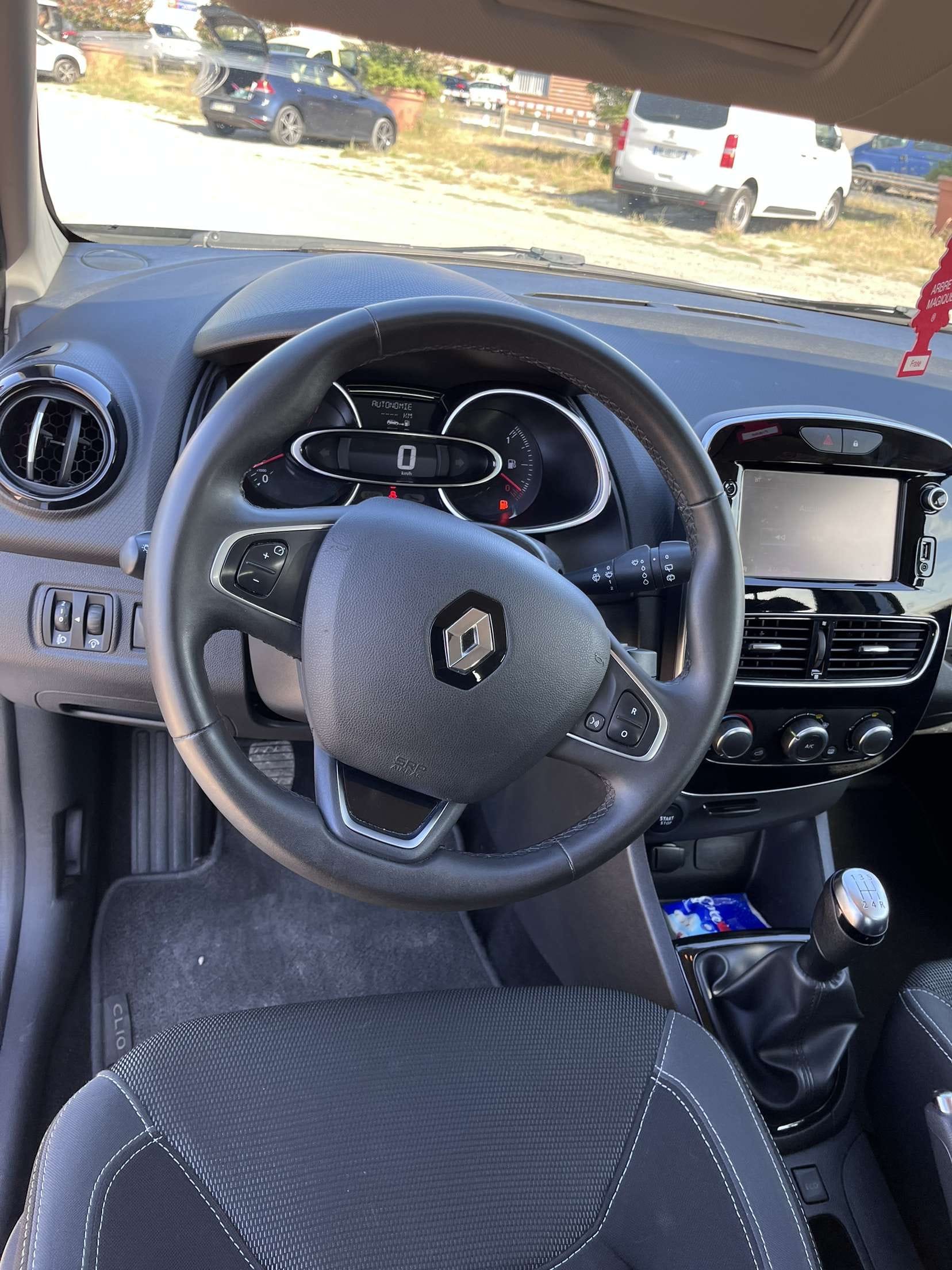 Renault Clio avec Régulateur de vitesse